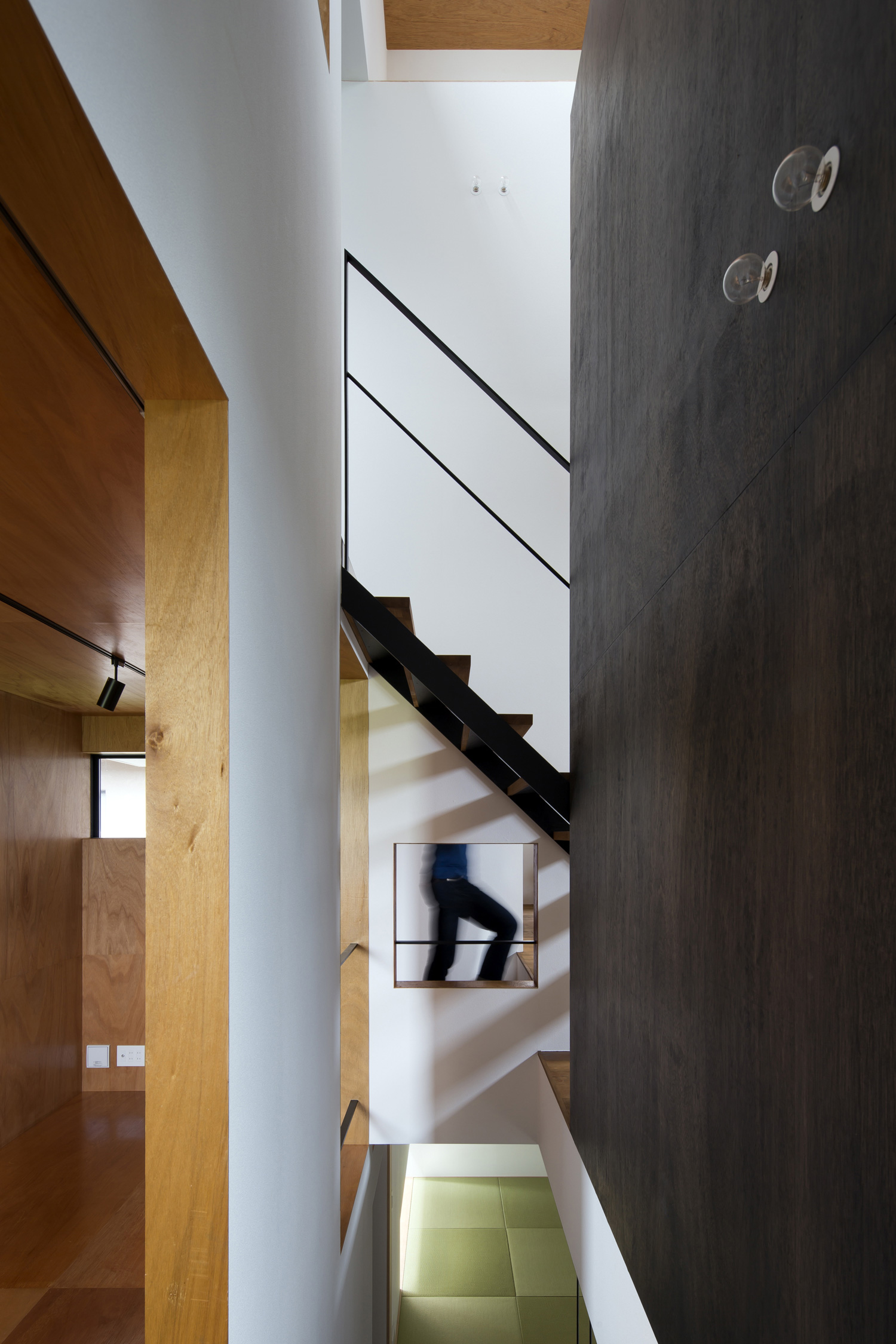 注文住宅・デザイン住宅建築実例_階段 注文住宅・デザイン住宅建築実例_『CASE446 7層の住宅』_階段