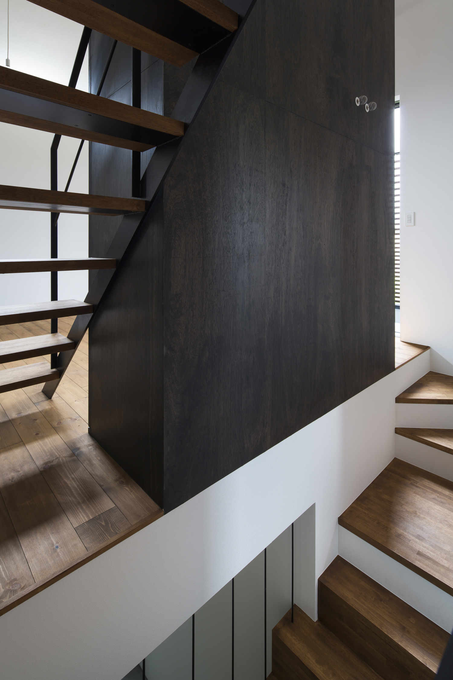 注文住宅・デザイン住宅建築実例_階段 注文住宅・デザイン住宅建築実例_『CASE446 7層の住宅』_階段