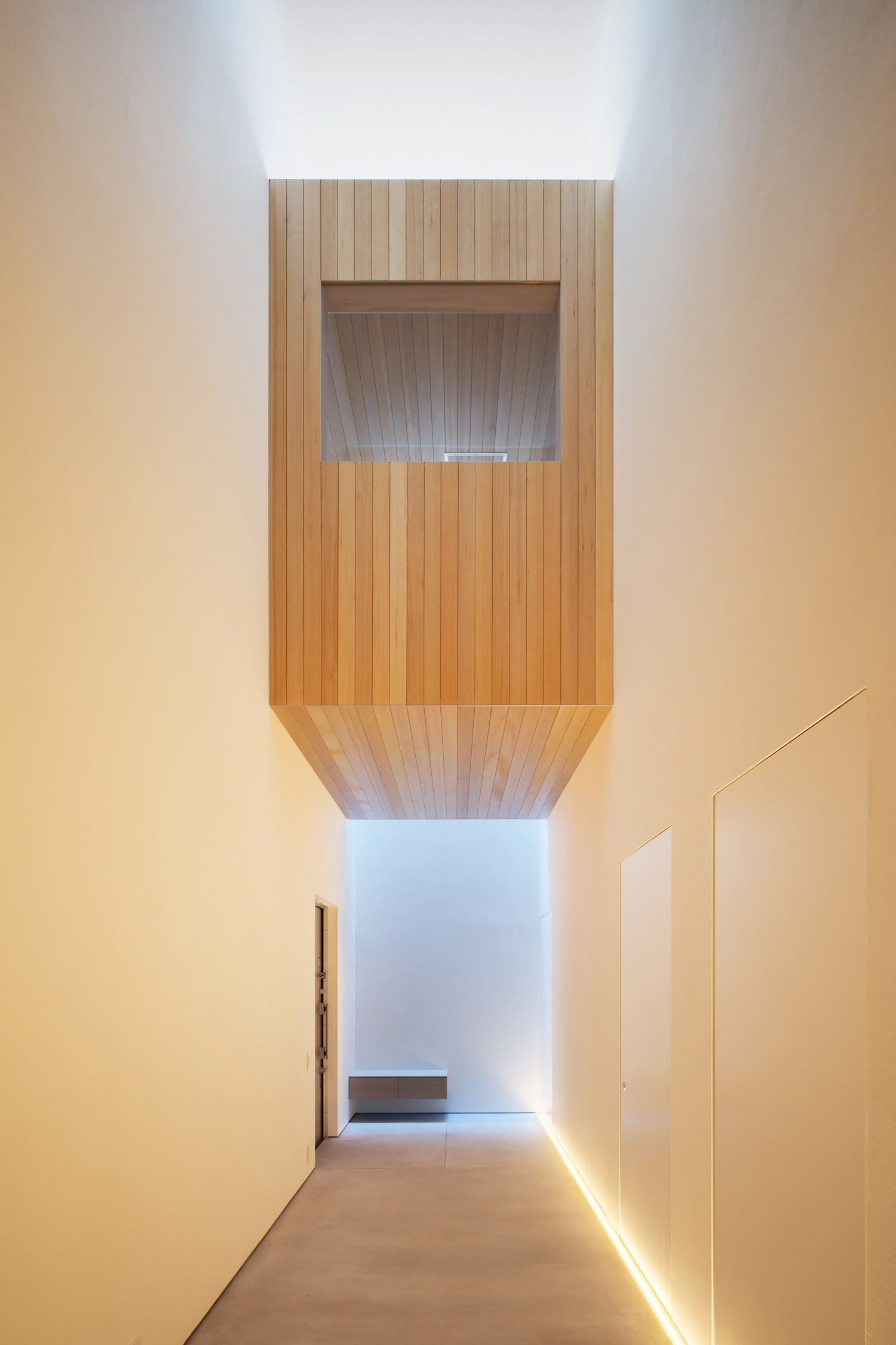 注文住宅・デザイン住宅建築実例_玄関 注文住宅・デザイン住宅建築実例_『CASE548 HOUSE.LIGHT』_玄関