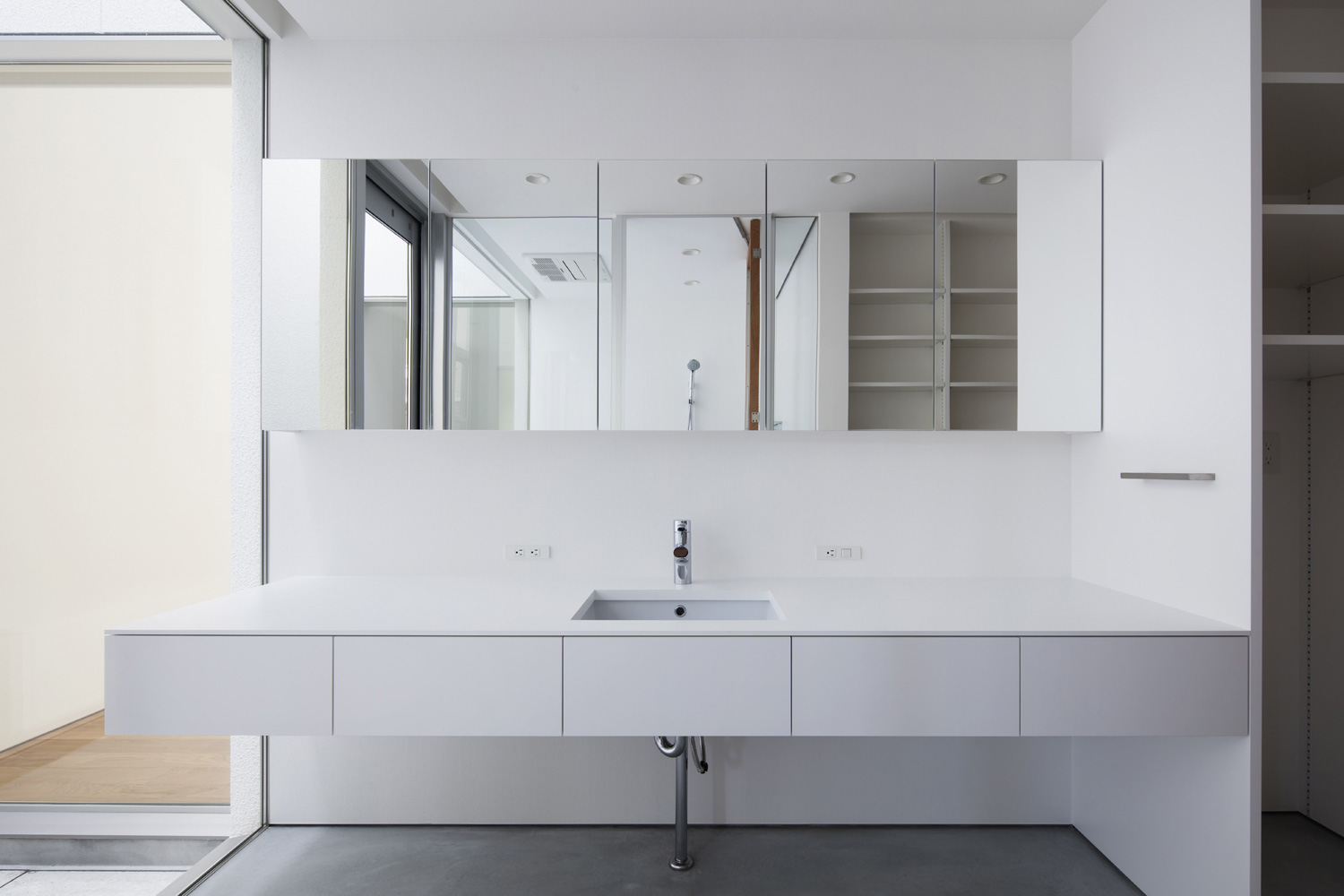 注文住宅・デザイン住宅建築実例_浴室・洗面所 注文住宅・デザイン住宅建築実例_『CASE548 HOUSE.LIGHT』_浴室・洗面所