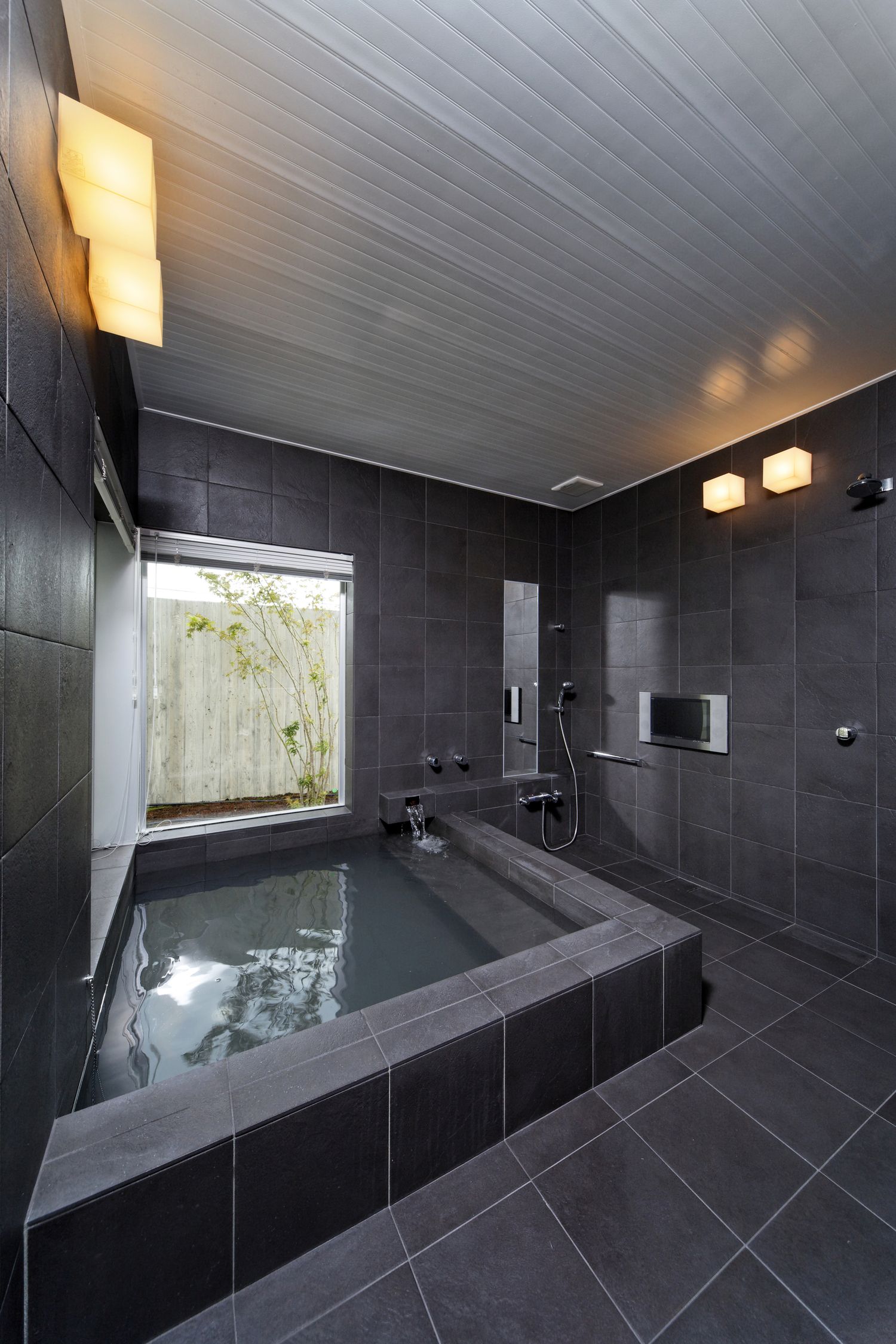 注文住宅・デザイン住宅建築実例_浴室・洗面所