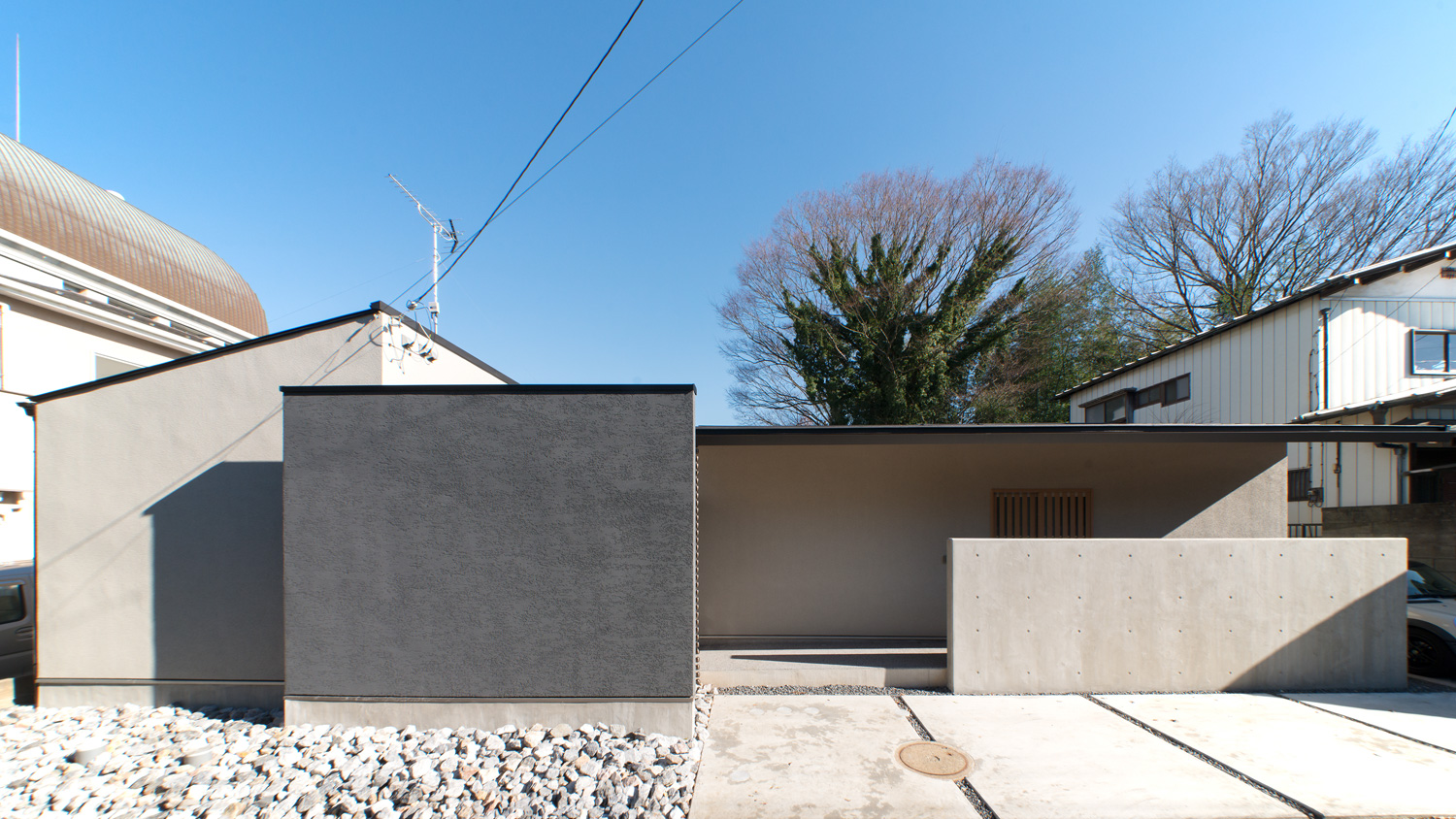 注文住宅『CASE649 光の通り道』の建築実例・施⼯例の写真・建物外観全体 注文住宅・デザイン住宅建築実例_『CASE649 光の通り道』_外観