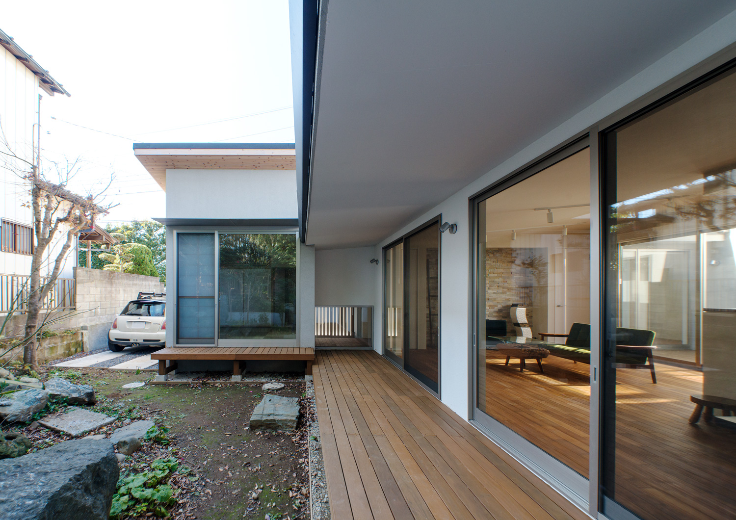 軒の高さが違う縁側がある平屋住宅・デザイン住宅 注文住宅・デザイン住宅建築実例_『CASE649 光の通り道』_外観