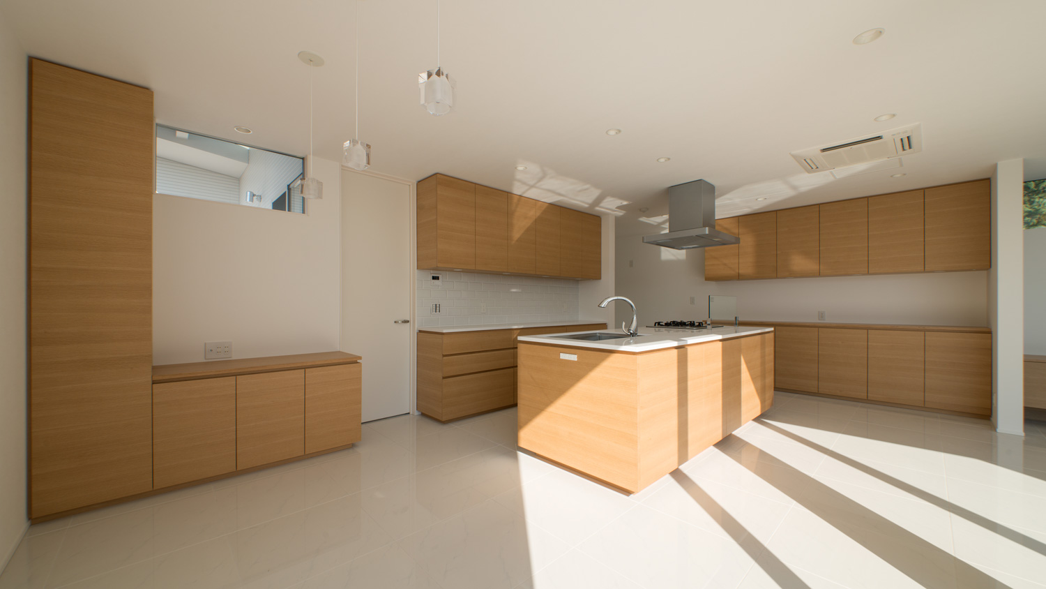 注文住宅・デザイン住宅建築実例_キッチン 注文住宅・デザイン住宅建築実例_『CASE574 TRANQUIL- HOUSE』_LDK