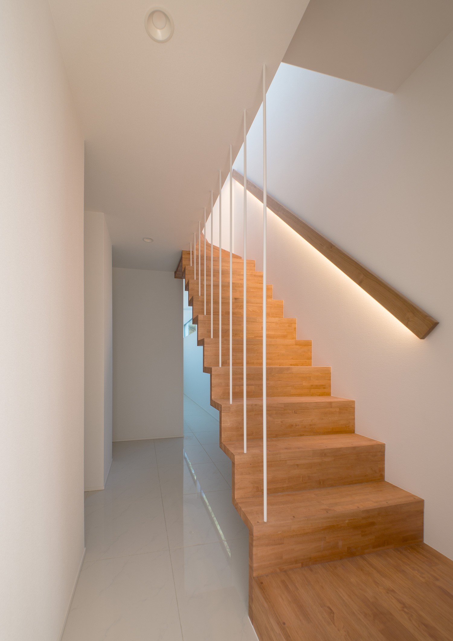 注文住宅・デザイン住宅建築実例_階段 注文住宅・デザイン住宅建築実例_『CASE574 TRANQUIL- HOUSE』_階段