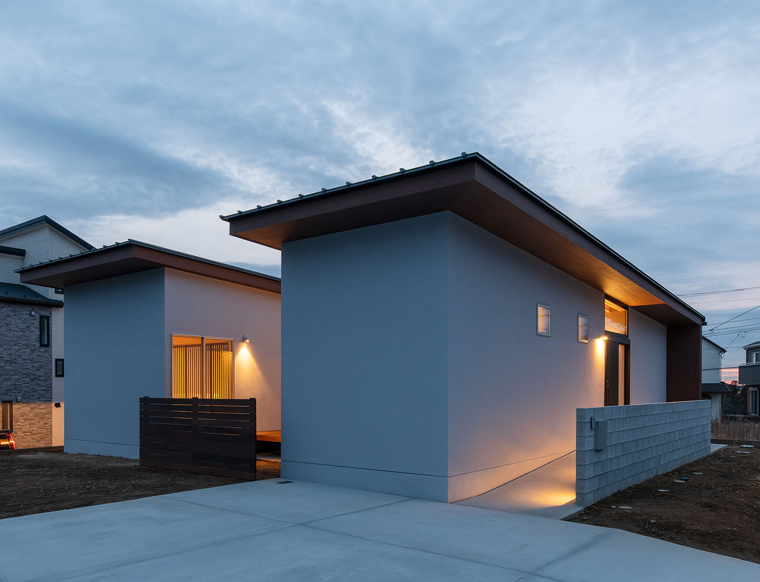 注文住宅・デザイン住宅建築実例_『CASE680 寛か(くつろか)な平屋』_外観