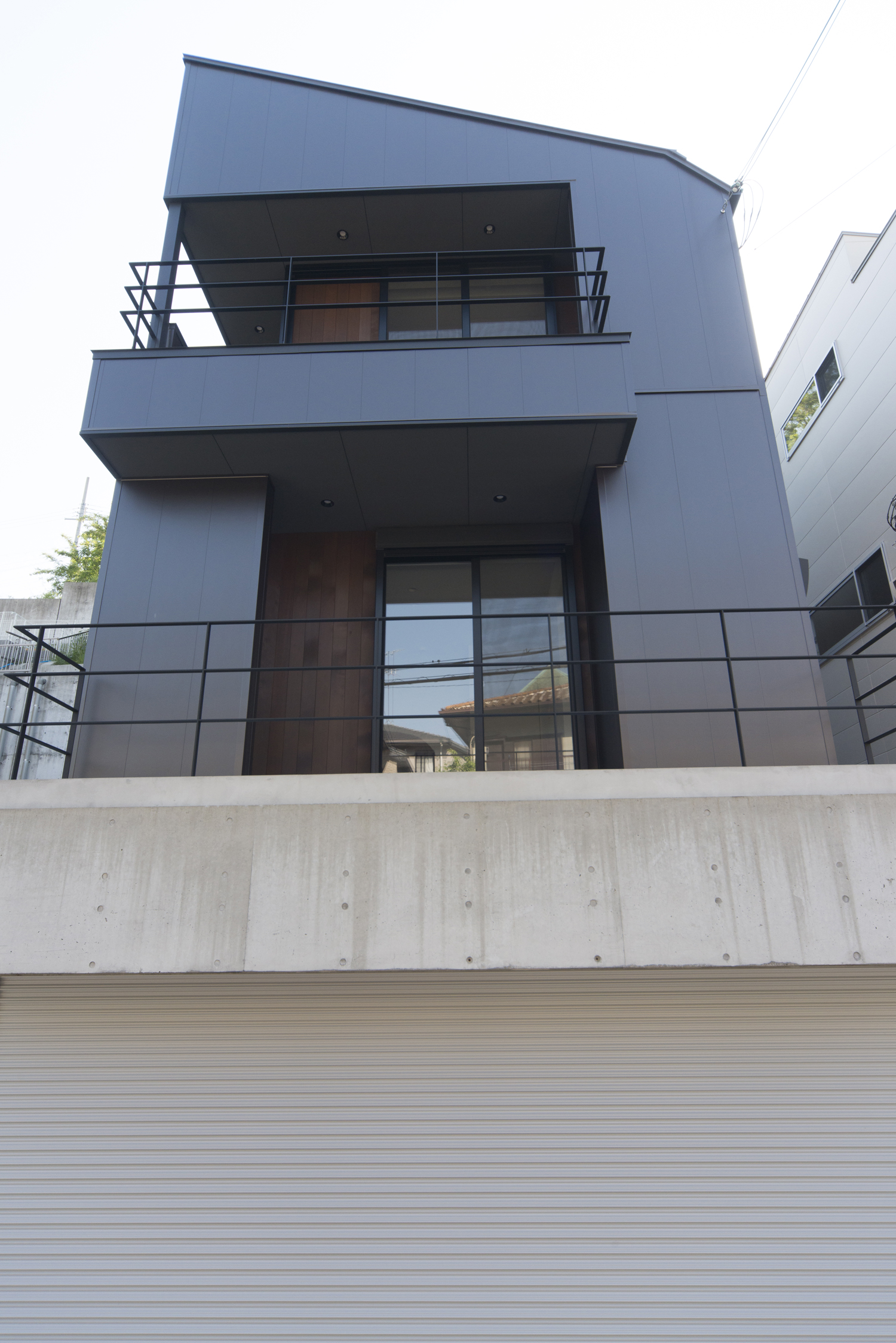 デザイン住宅建築実例_外観・注文住宅『CASE358 All My Living』の建築実例・施⼯例の写真・建物外観全体