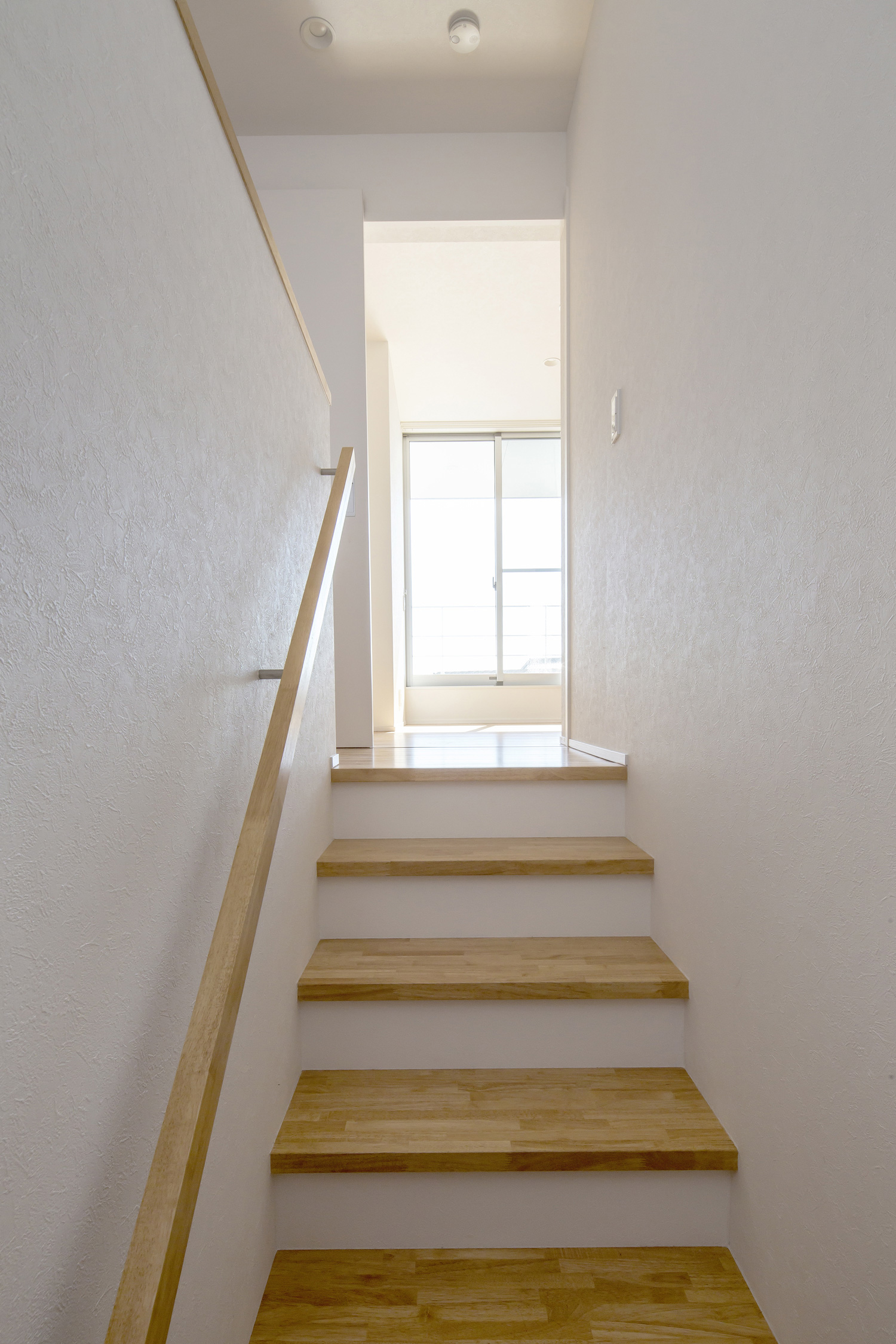 注文住宅・デザイン住宅建築実例_階段