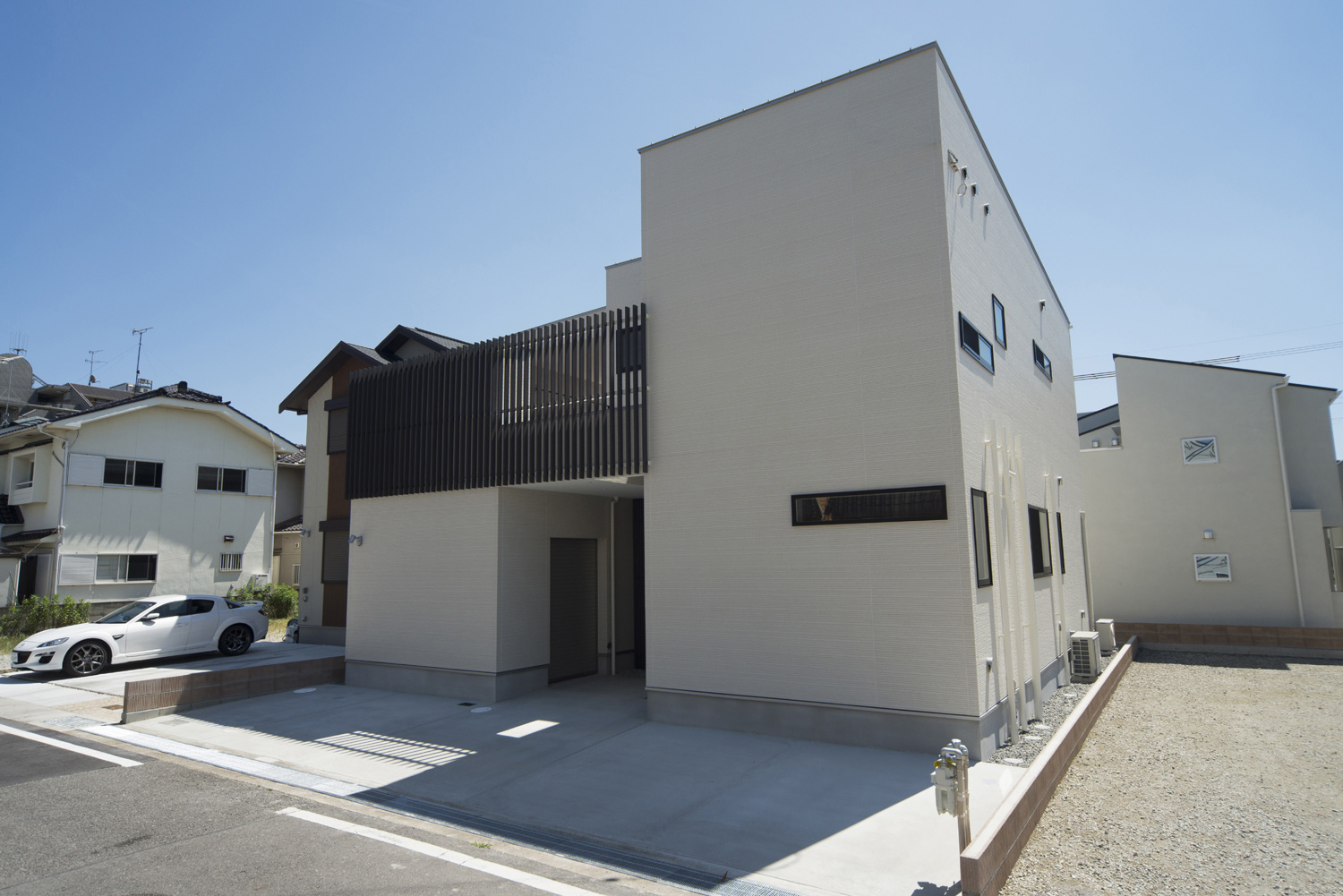 デザイン住宅建築実例_外観・注文住宅『CASE407 H-House』の建築実例・施⼯例の写真・建物外観全体