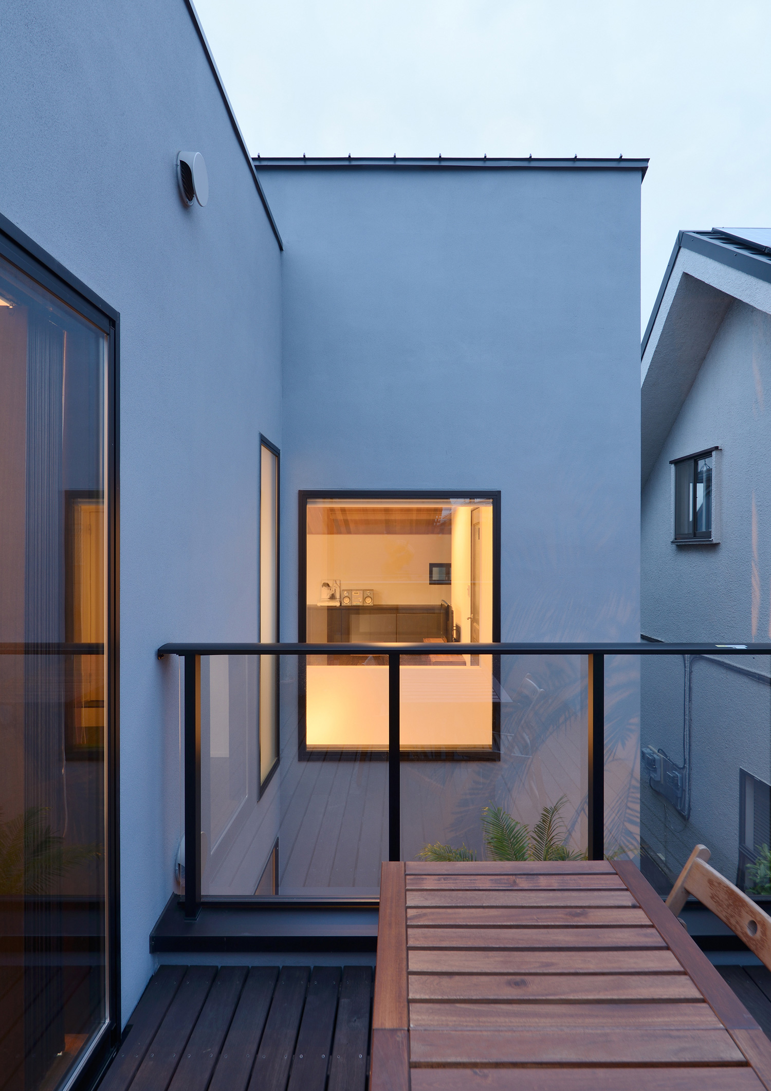 注文住宅・デザイン住宅建築実例_テラス・バルコニー