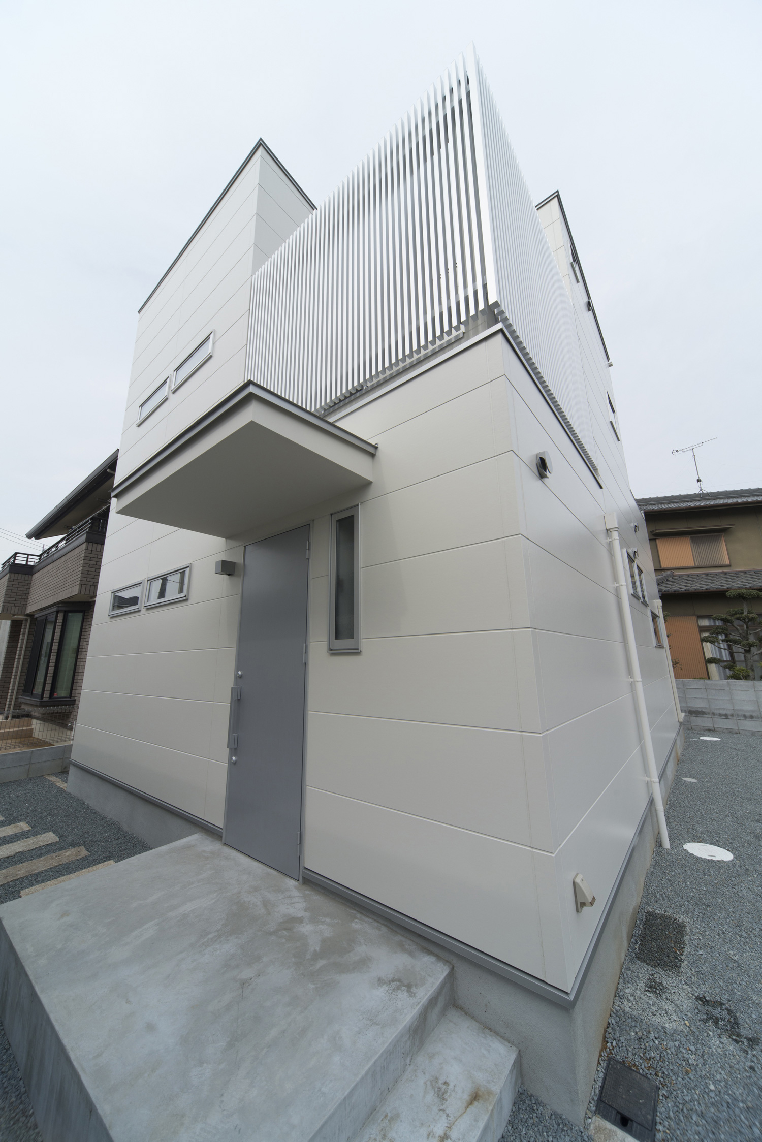 デザイン住宅建築実例_外観・注文住宅『CASE445 ひとときの家』の建築実例・施⼯例の写真・建物外観全体 注文住宅・デザイン住宅建築実例_『CASE445 ひとときの家』_外観