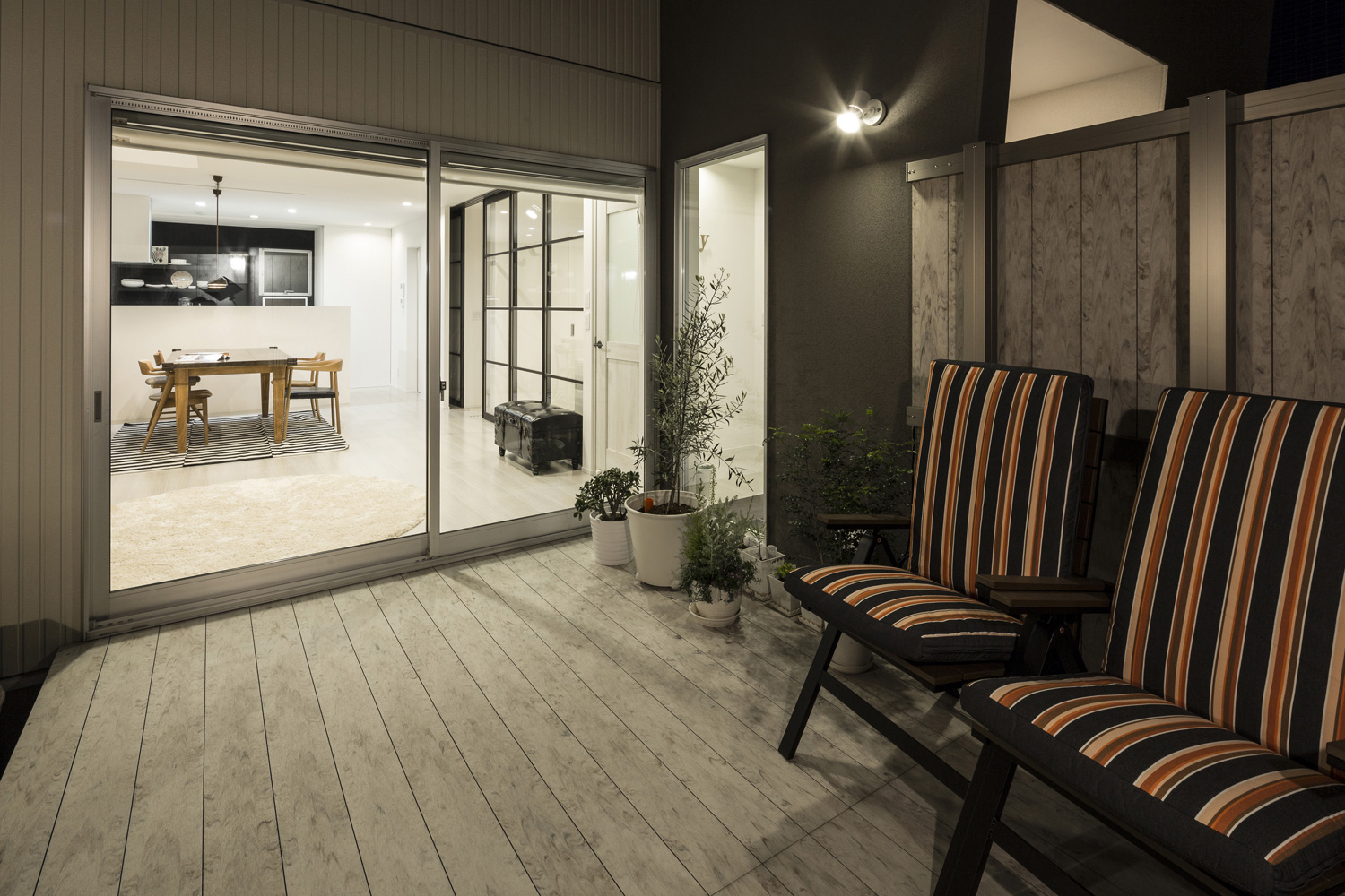 注文住宅・デザイン住宅建築実例_中庭 注文住宅・デザイン住宅建築実例_『CASE452 ICHIGAN HOUSE』_中庭