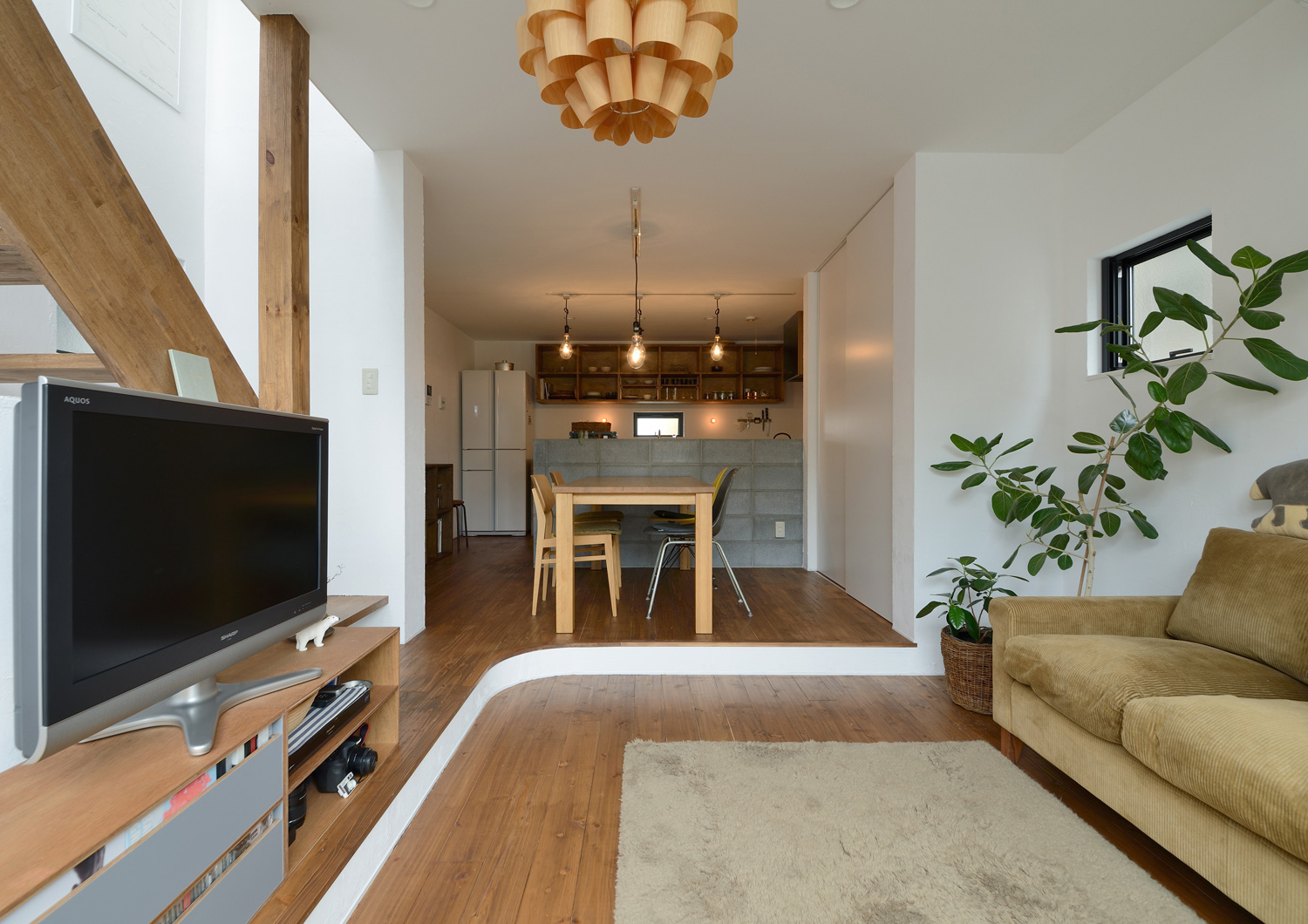 注文住宅・デザイン住宅建築実例_『CASE456 Milky Way Train』_LDK