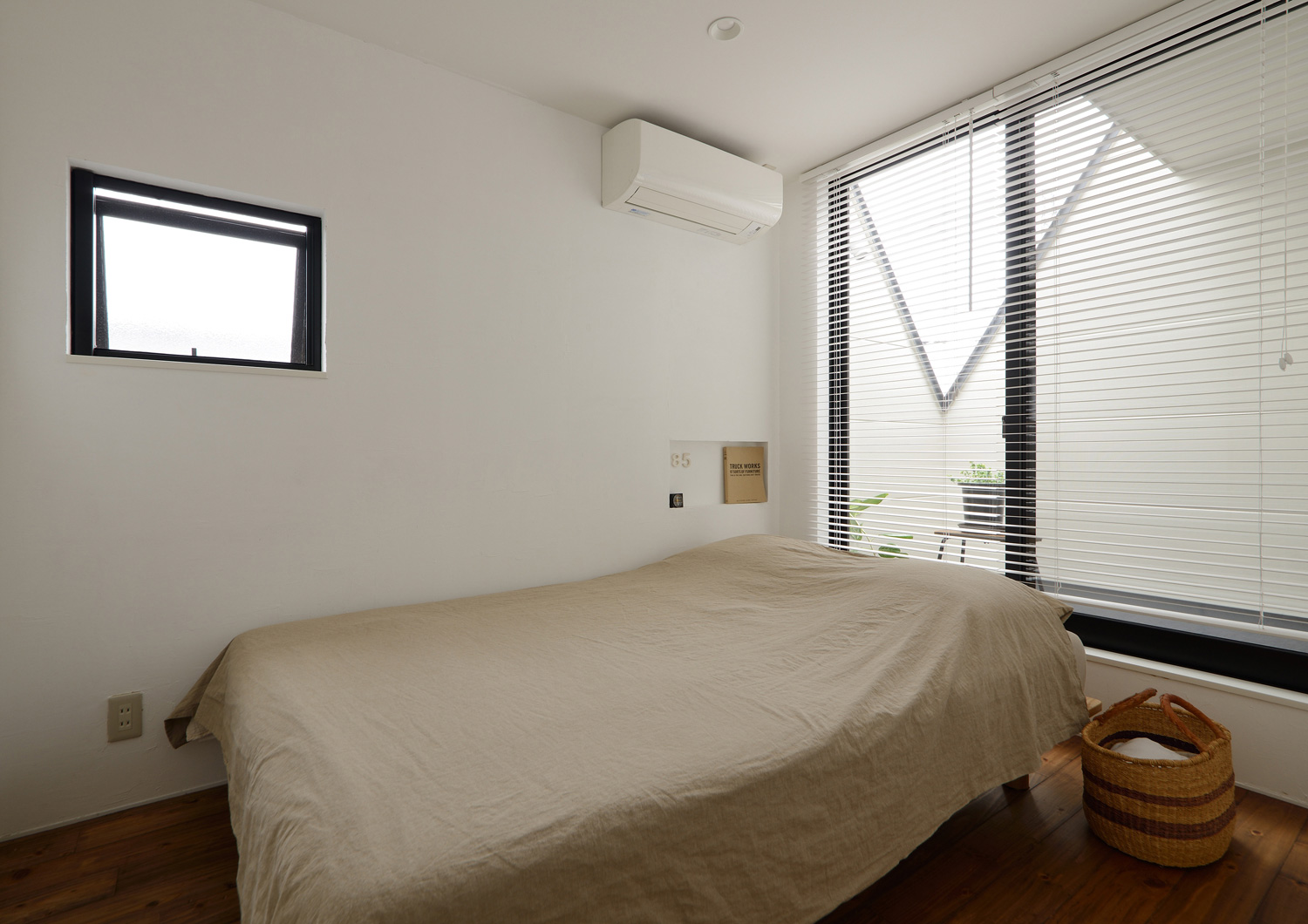 注文住宅・デザイン住宅建築実例_『CASE456 Milky Way Train』_寝室