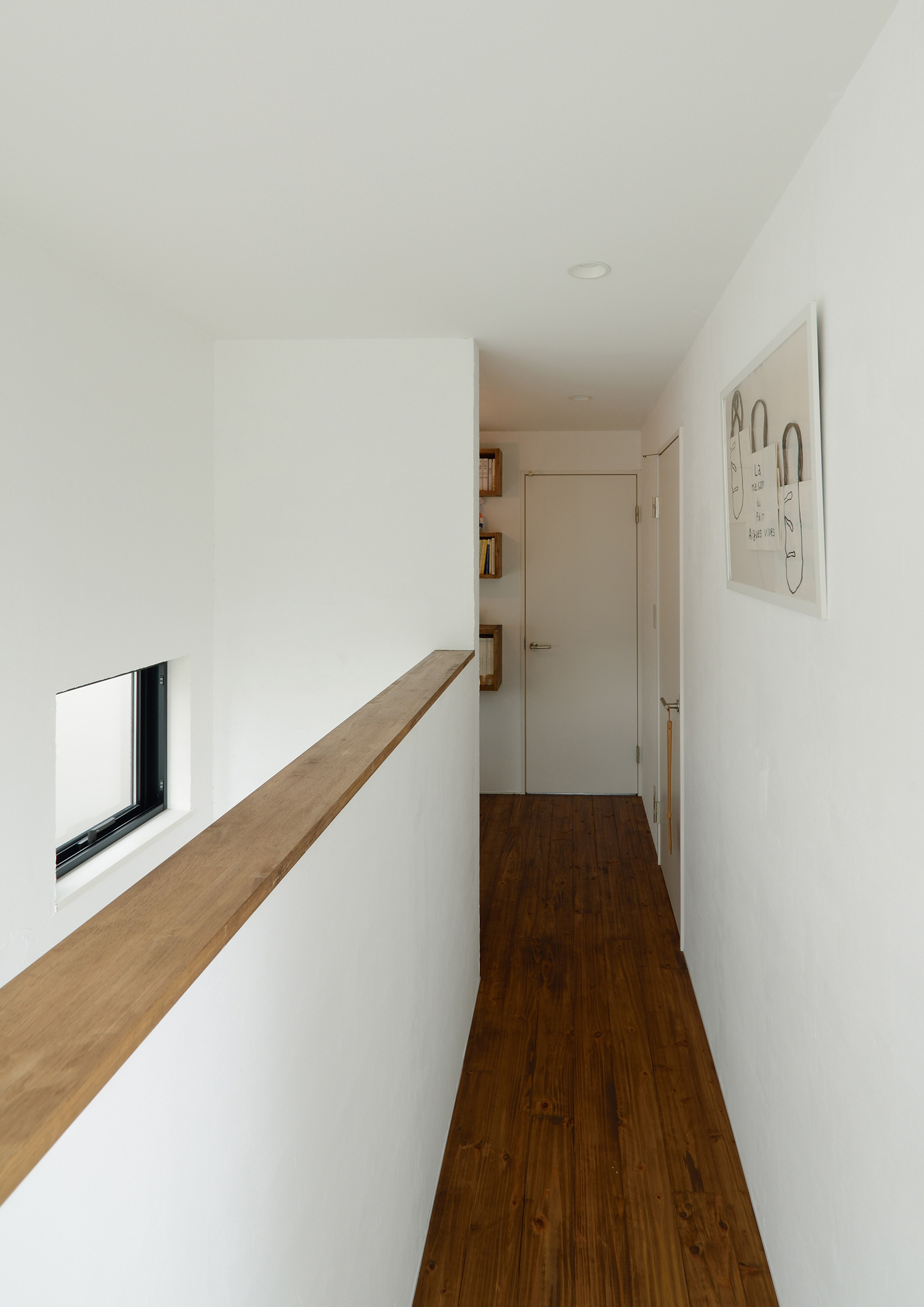 注文住宅・デザイン住宅建築実例_『CASE456 Milky Way Train』_廊下