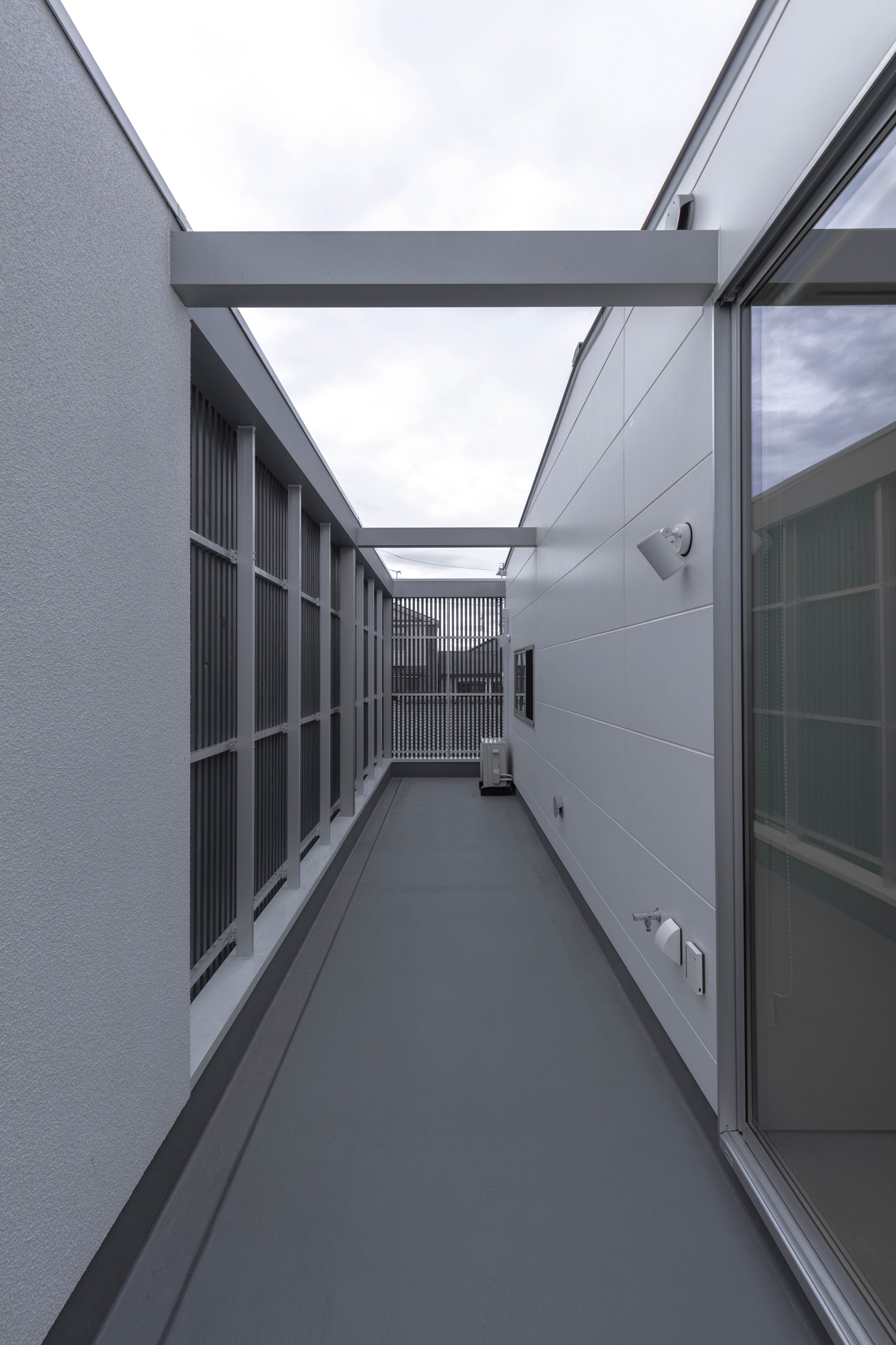 注文住宅・デザイン住宅建築実例_テラス・バルコニー 注文住宅・デザイン住宅建築実例_『CASE470 HOUSE.ASIAN / HORIZONTAL』_テラス・バルコニー