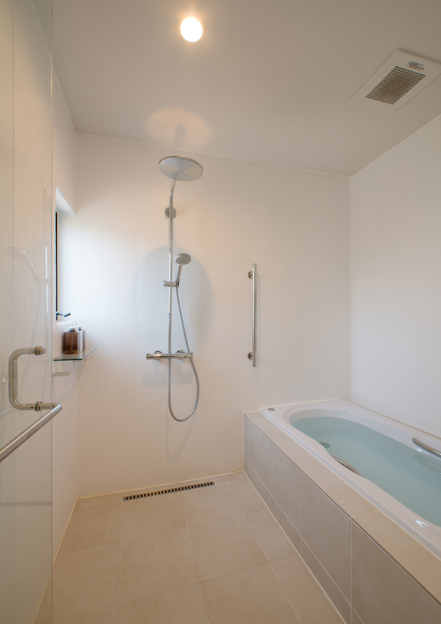 注文住宅・デザイン住宅建築実例_浴室・洗面所 注文住宅・デザイン住宅建築実例_『CASE477 とじる・ひらく』_浴室・洗面所