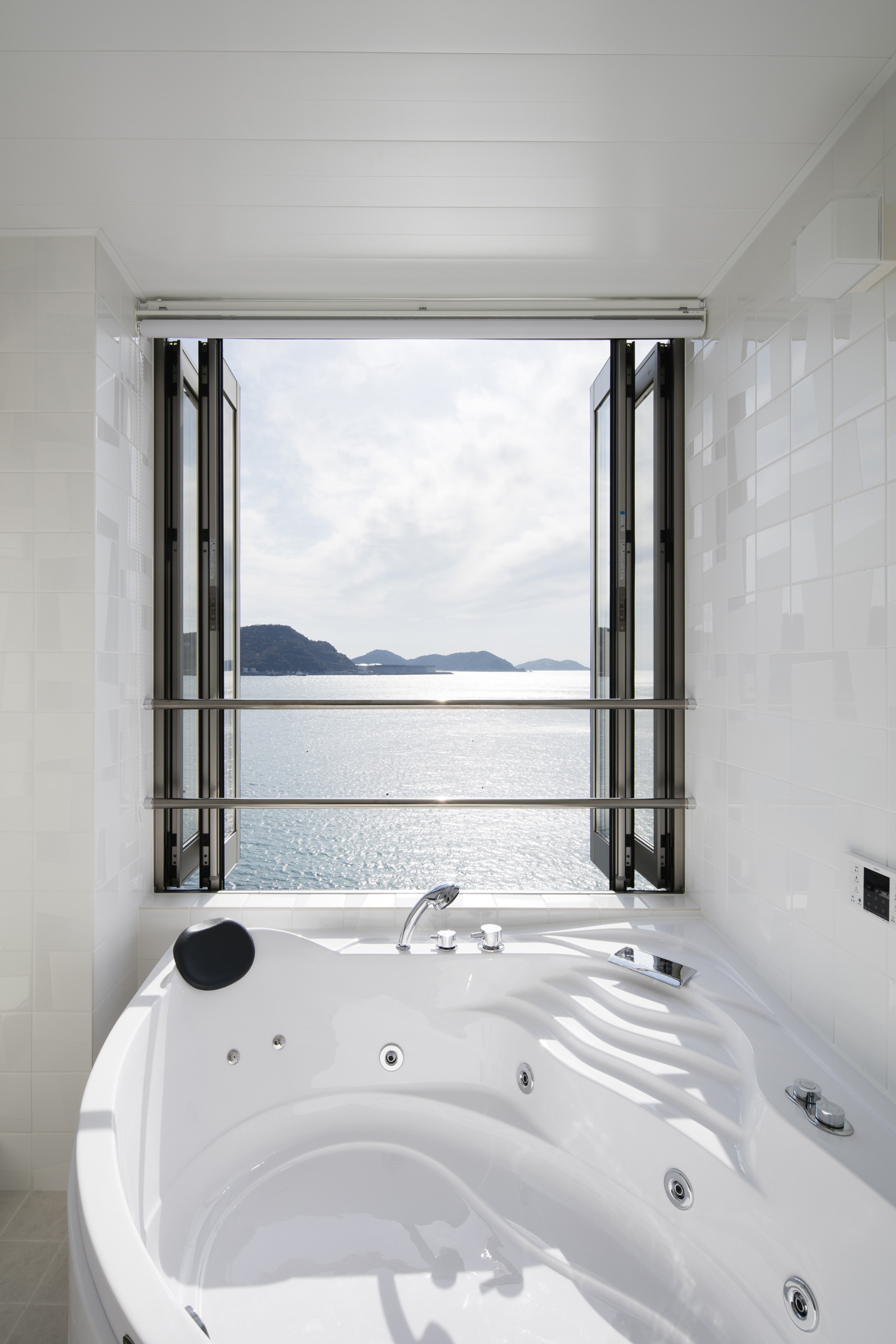 注文住宅・デザイン住宅建築実例_浴室・洗面所 注文住宅・デザイン住宅建築実例_『CASE479 セカンドハウス 宙』_浴室・洗面所