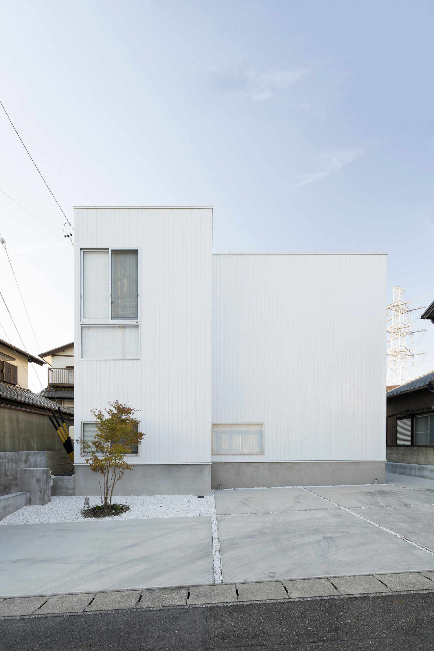 CASE483 カバザクラノイエ