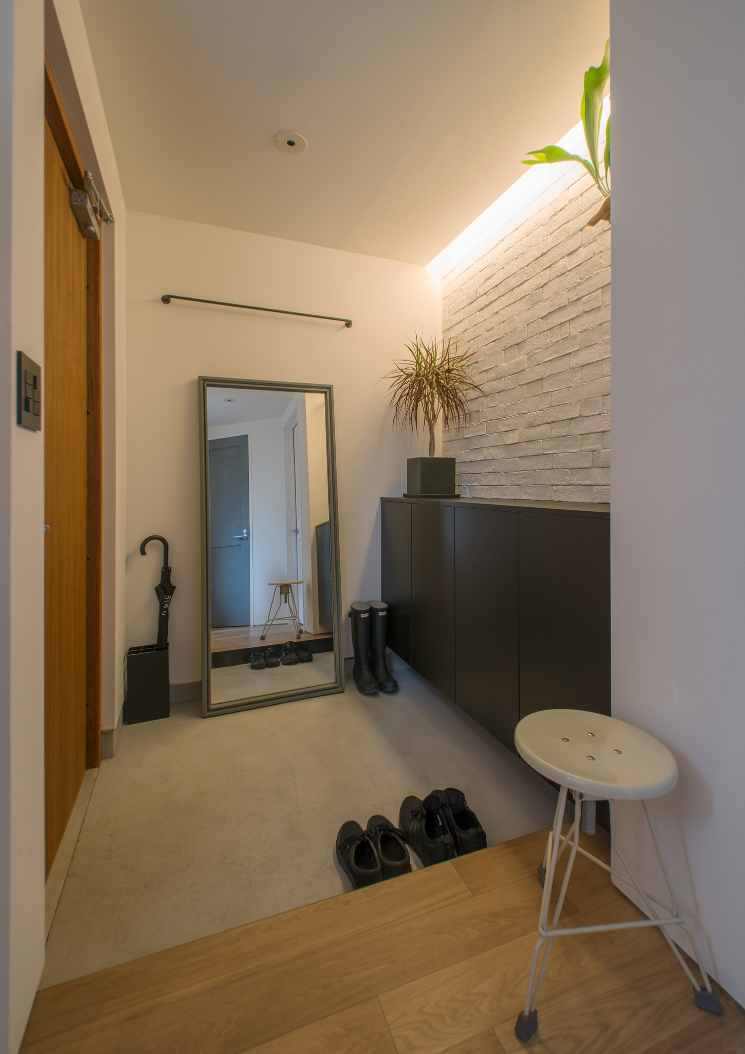 注文住宅・デザイン住宅建築実例_玄関 注文住宅・デザイン住宅建築実例_『CASE486 デザインへの挑戦』_玄関