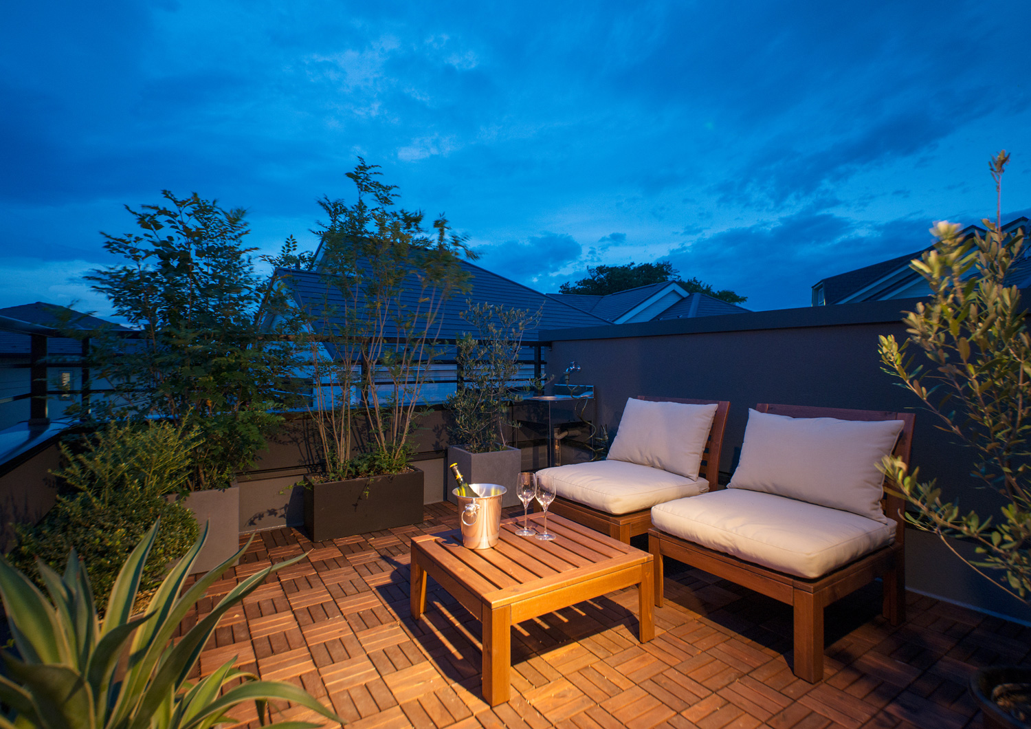 注文住宅・デザイン住宅建築実例_テラス・バルコニー 注文住宅・デザイン住宅建築実例_『CASE486 デザインへの挑戦』_テラス・バルコニー