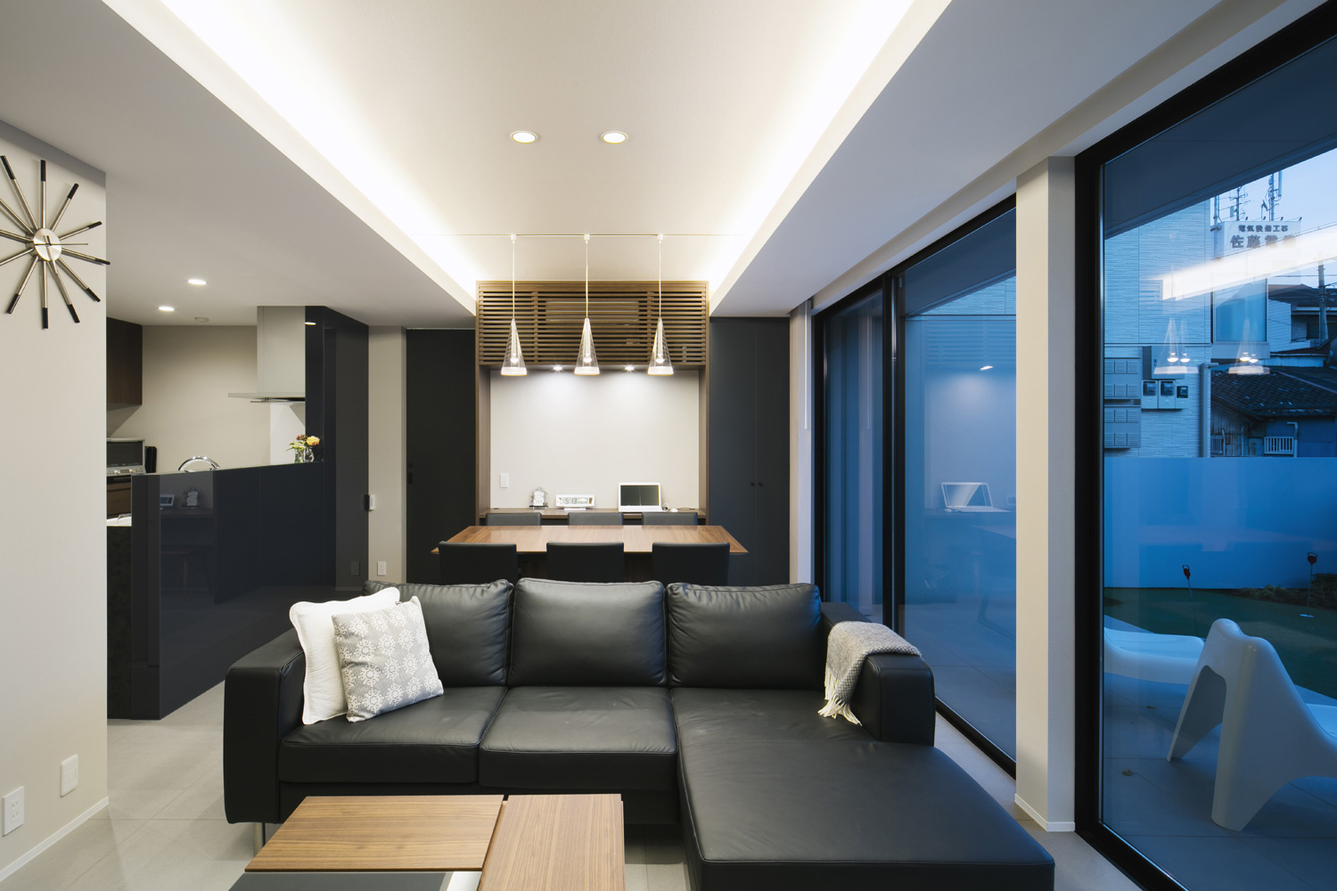 注文住宅・デザイン住宅建築実例_LDK 注文住宅・デザイン住宅建築実例_『CASE496 FRAME HOUSE』_LDK