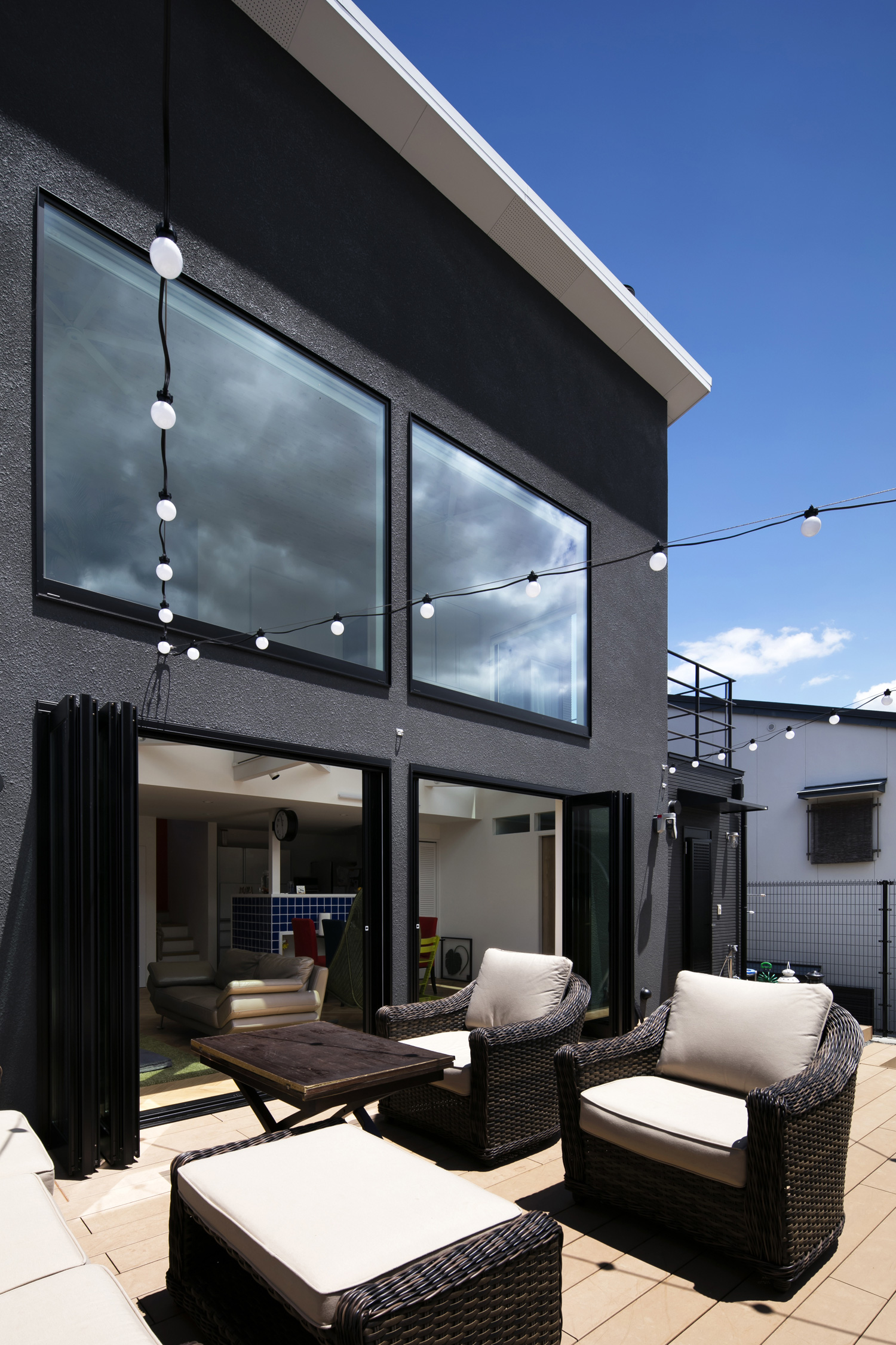 注文住宅・デザイン住宅建築実例_テラス・バルコニー 注文住宅・デザイン住宅建築実例_『CASE506 c o l o r i s』_テラス・バルコニー