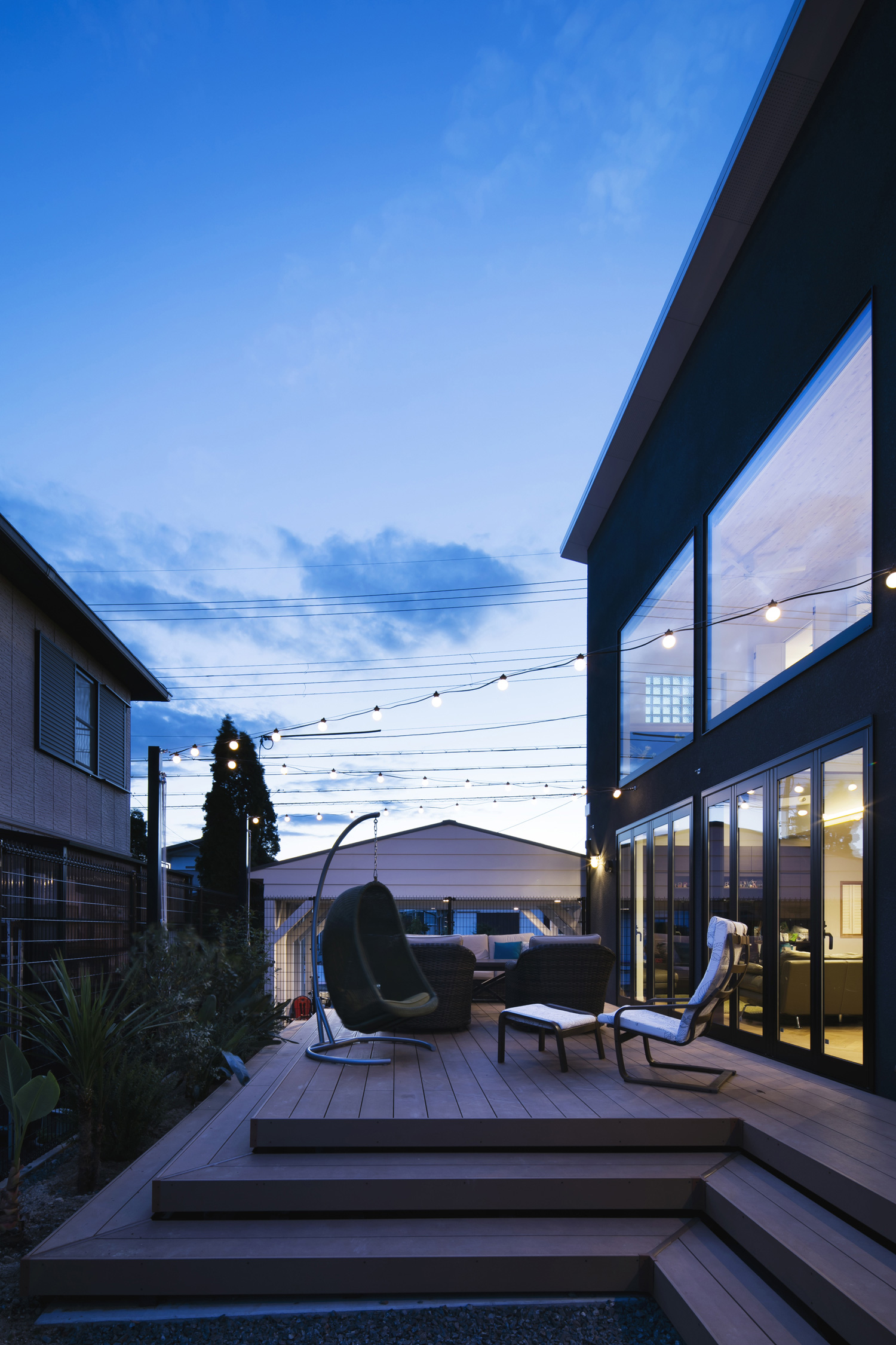 注文住宅・デザイン住宅建築実例_テラス・バルコニー 注文住宅・デザイン住宅建築実例_『CASE506 c o l o r i s』_テラス・バルコニー