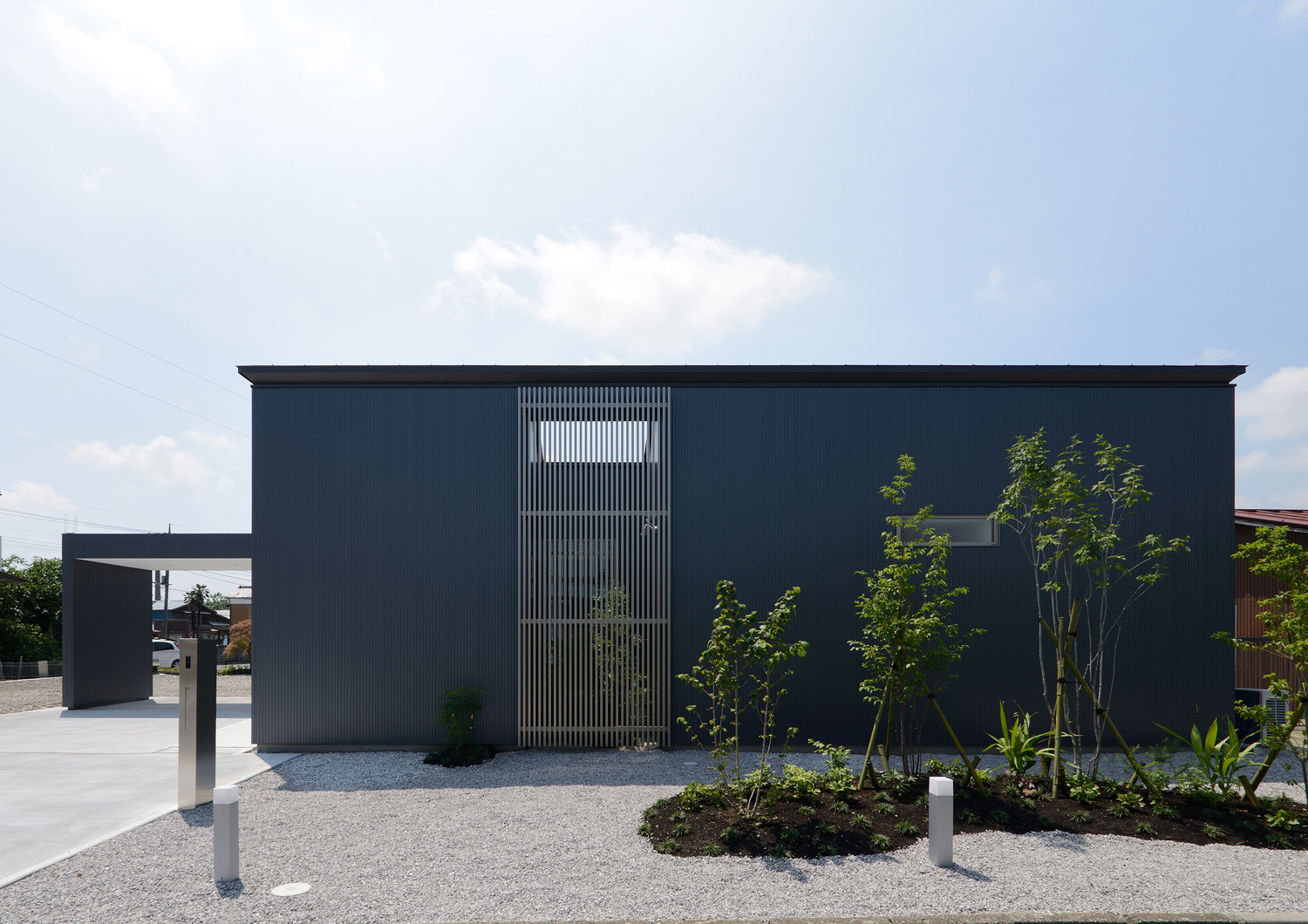 黒いキューブ状の外観の平屋・デザイン住宅 注文住宅・デザイン住宅建築実例_『CASE508 Slither Link』_外観