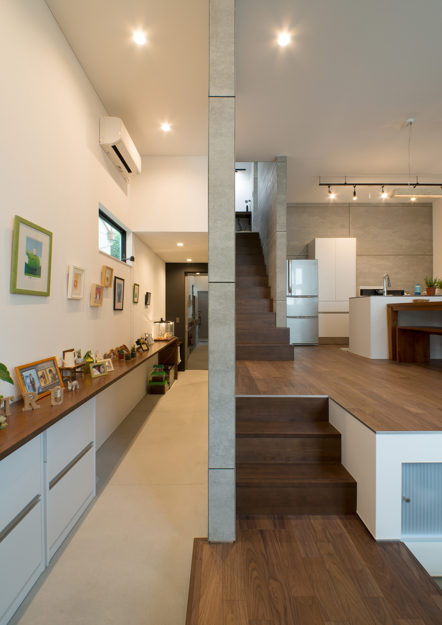 注文住宅・デザイン住宅建築実例_LDK 注文住宅・デザイン住宅建築実例_『CASE532 土間と壁柱のハウス』_LDK