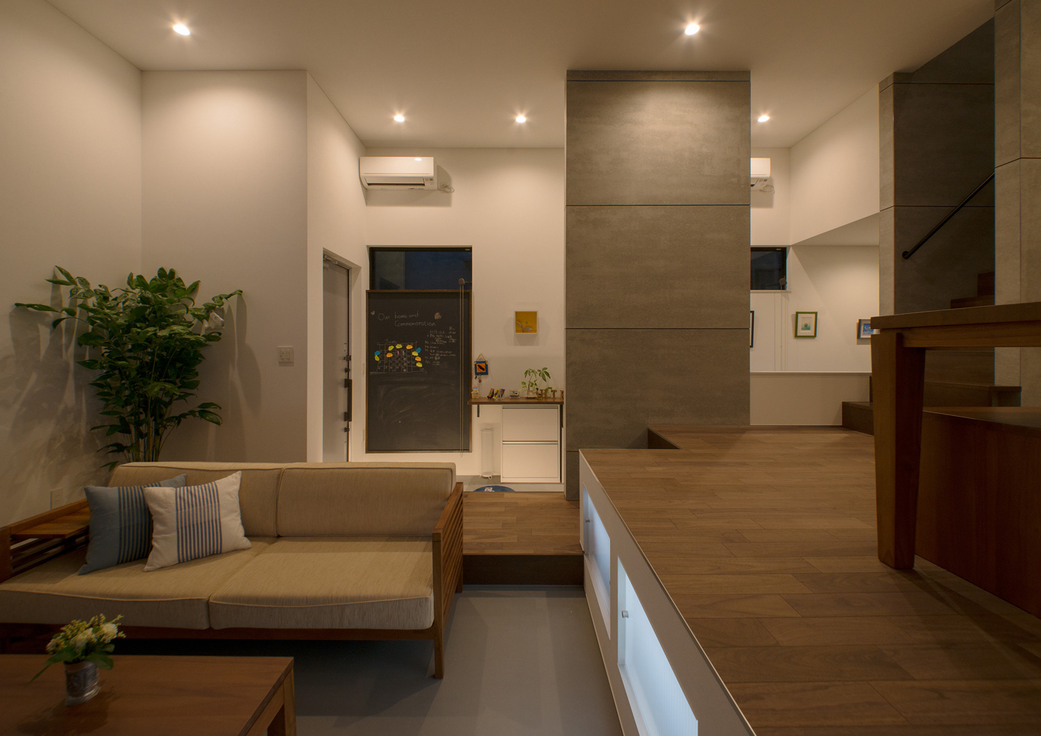 注文住宅・デザイン住宅建築実例_LDK 注文住宅・デザイン住宅建築実例_『CASE532 土間と壁柱のハウス』_LDK