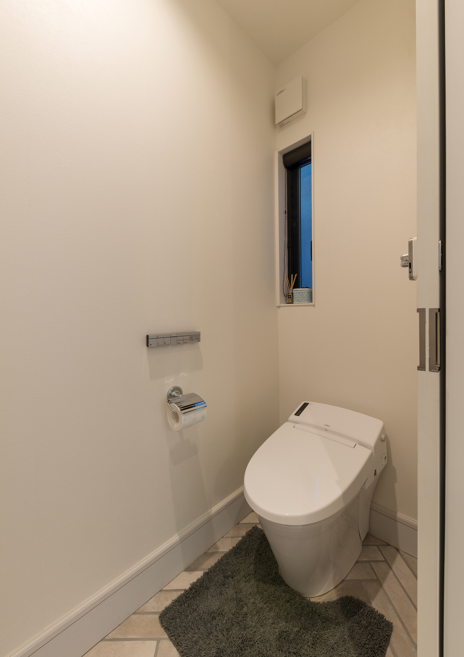 注文住宅・デザイン住宅建築実例_トイレ 注文住宅・デザイン住宅建築実例_『CASE534 【Mod】el』_トイレ