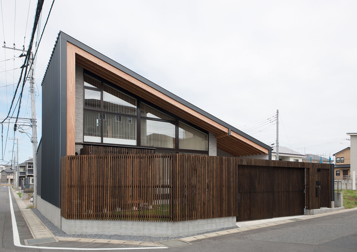 注文住宅・デザイン住宅建築実例_外観 注文住宅・デザイン住宅建築実例_『CASE480 大屋根の垂木の家』_外観