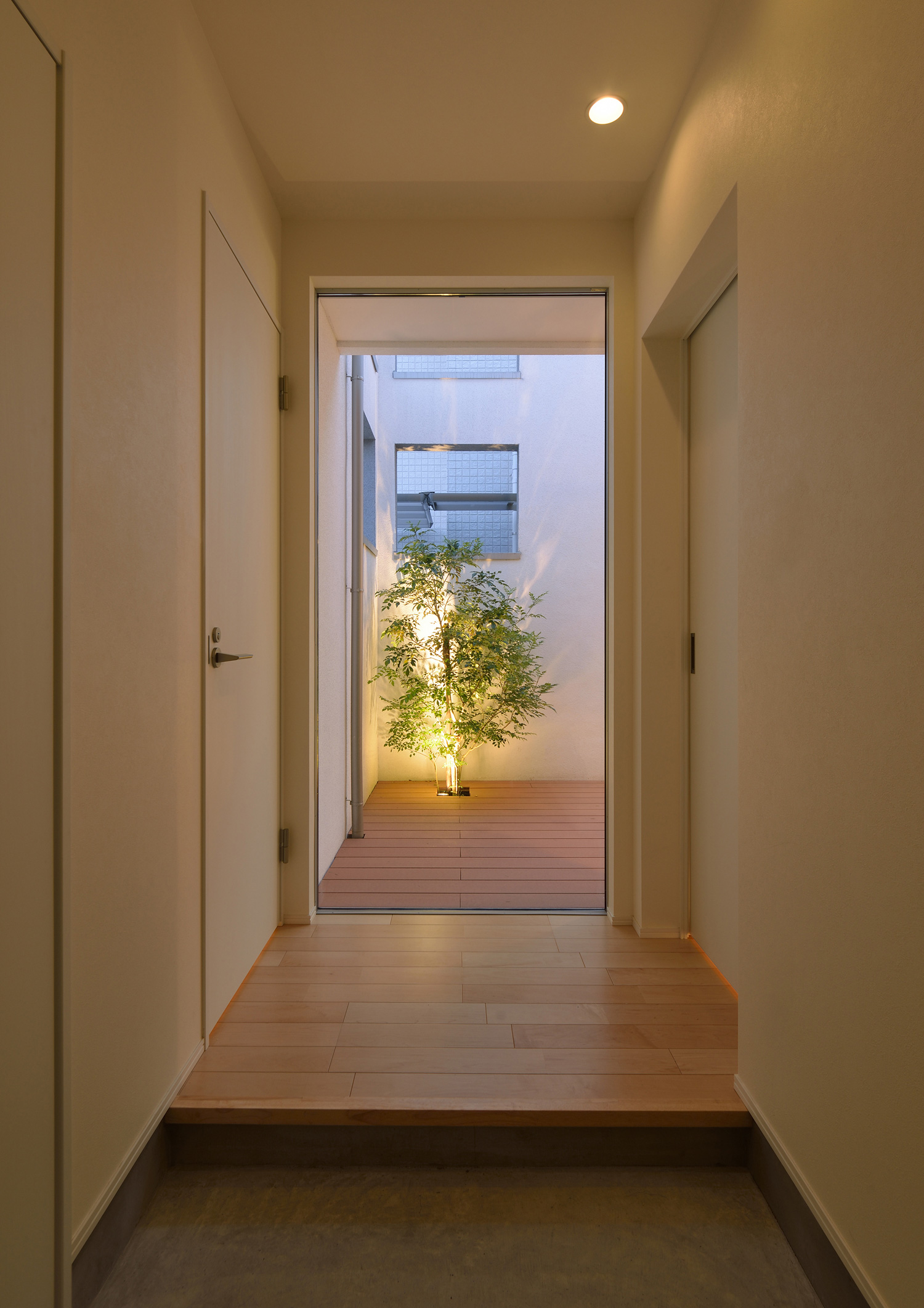 注文住宅・デザイン住宅建築実例_玄関 注文住宅・デザイン住宅建築実例_『CASE551 Individual Terrace』_玄関