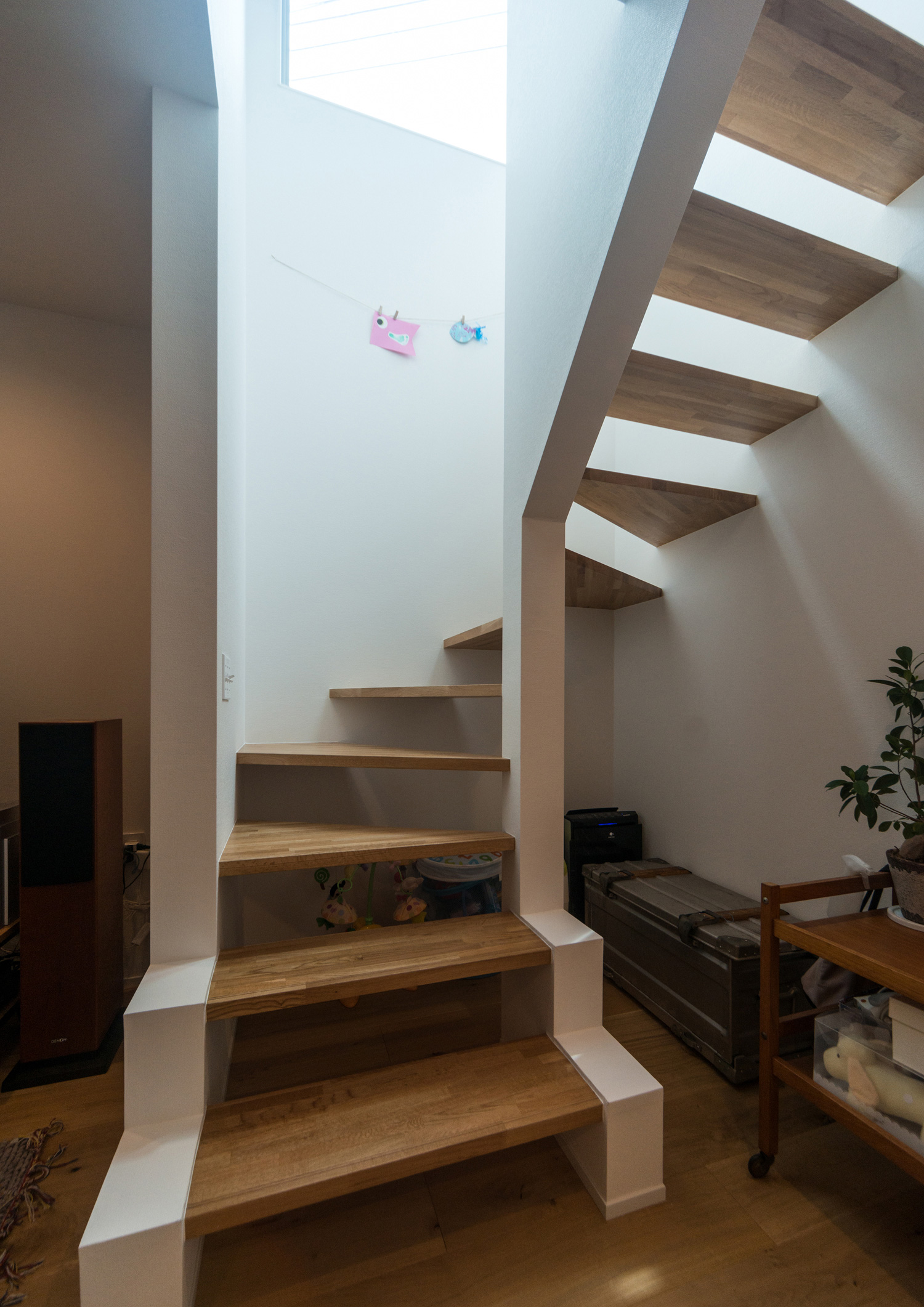 注文住宅・デザイン住宅建築実例_階段 注文住宅・デザイン住宅建築実例_『CASE553 LEAF – HOUSE』_階段