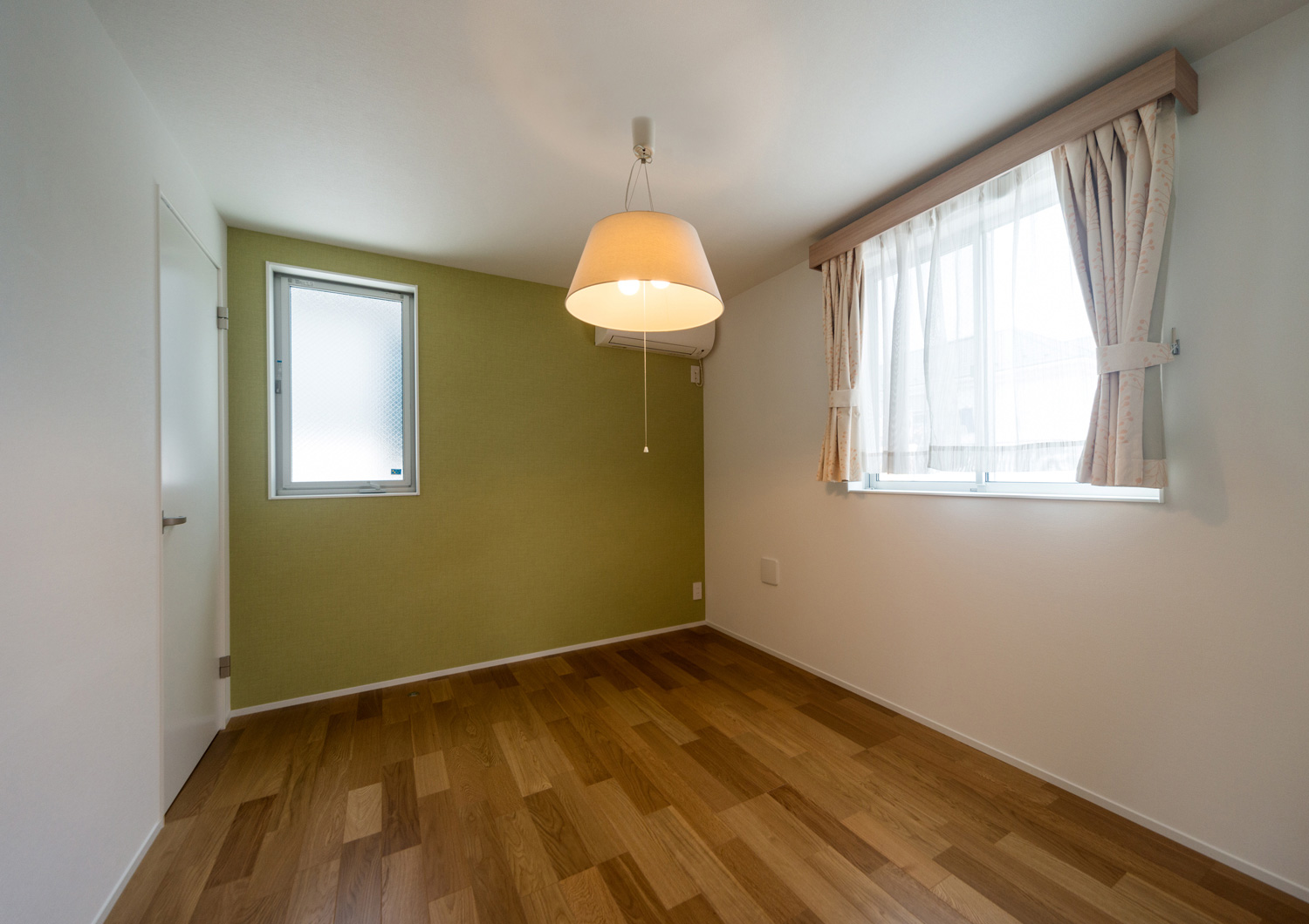 注文住宅・デザイン住宅建築実例_寝室 注文住宅・デザイン住宅建築実例_『CASE553 LEAF – HOUSE』_寝室