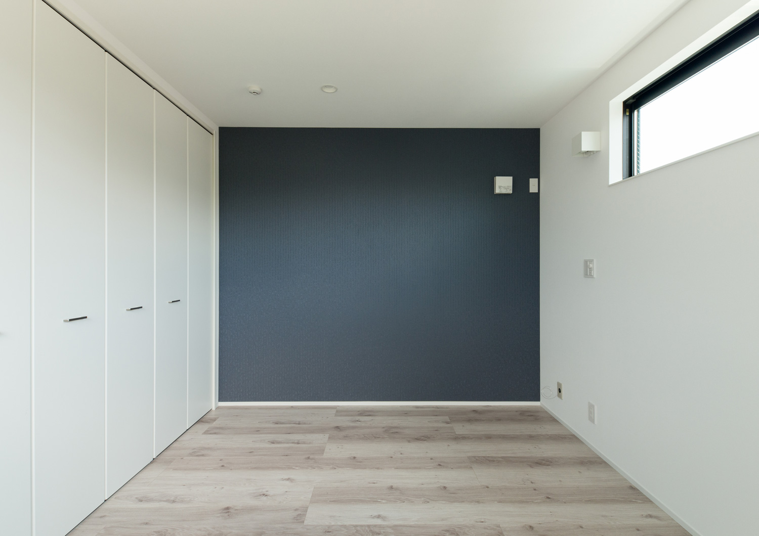 注文住宅・デザイン住宅建築実例_寝室 注文住宅・デザイン住宅建築実例_『CASE554 ブルーボックスハウス』_寝室