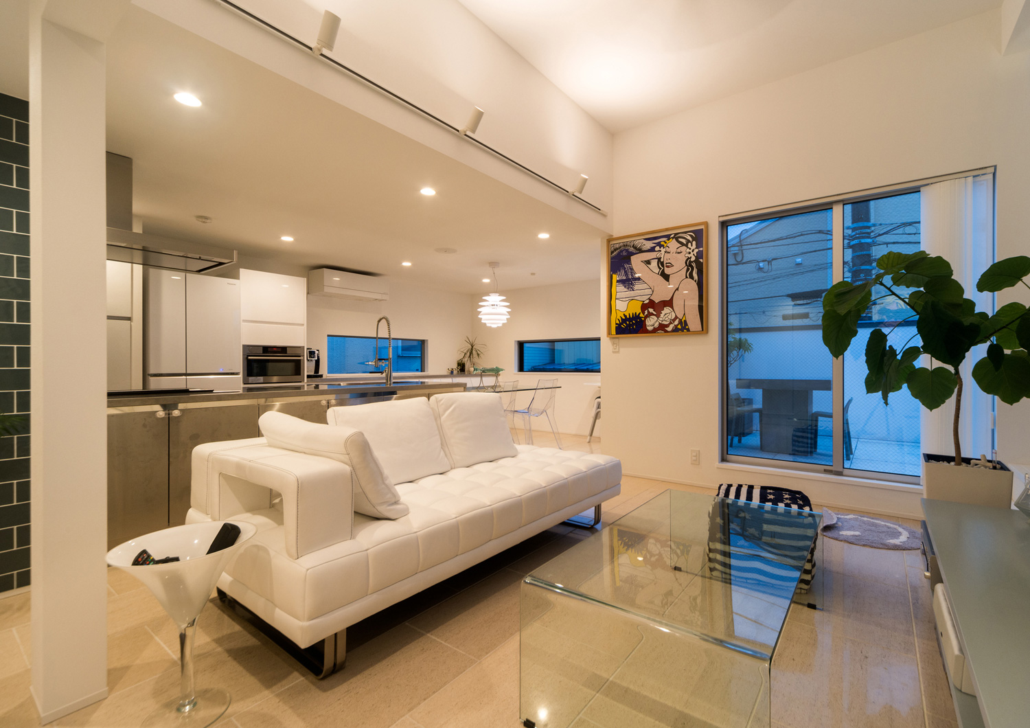 注文住宅・デザイン住宅建築実例_LDK 注文住宅・デザイン住宅建築実例_『CASE555 白のハウス』_LDK