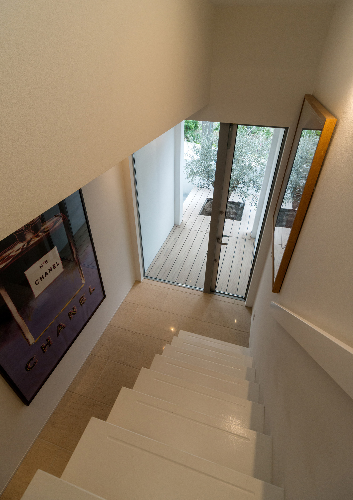 注文住宅・デザイン住宅建築実例_階段 注文住宅・デザイン住宅建築実例_『CASE555 白のハウス』_階段