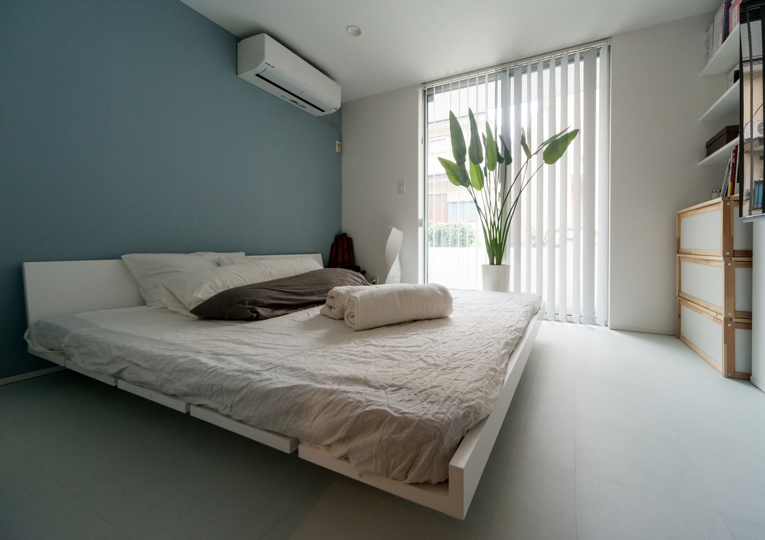 注文住宅・デザイン住宅建築実例_寝室 注文住宅・デザイン住宅建築実例_『CASE555 白のハウス』_寝室