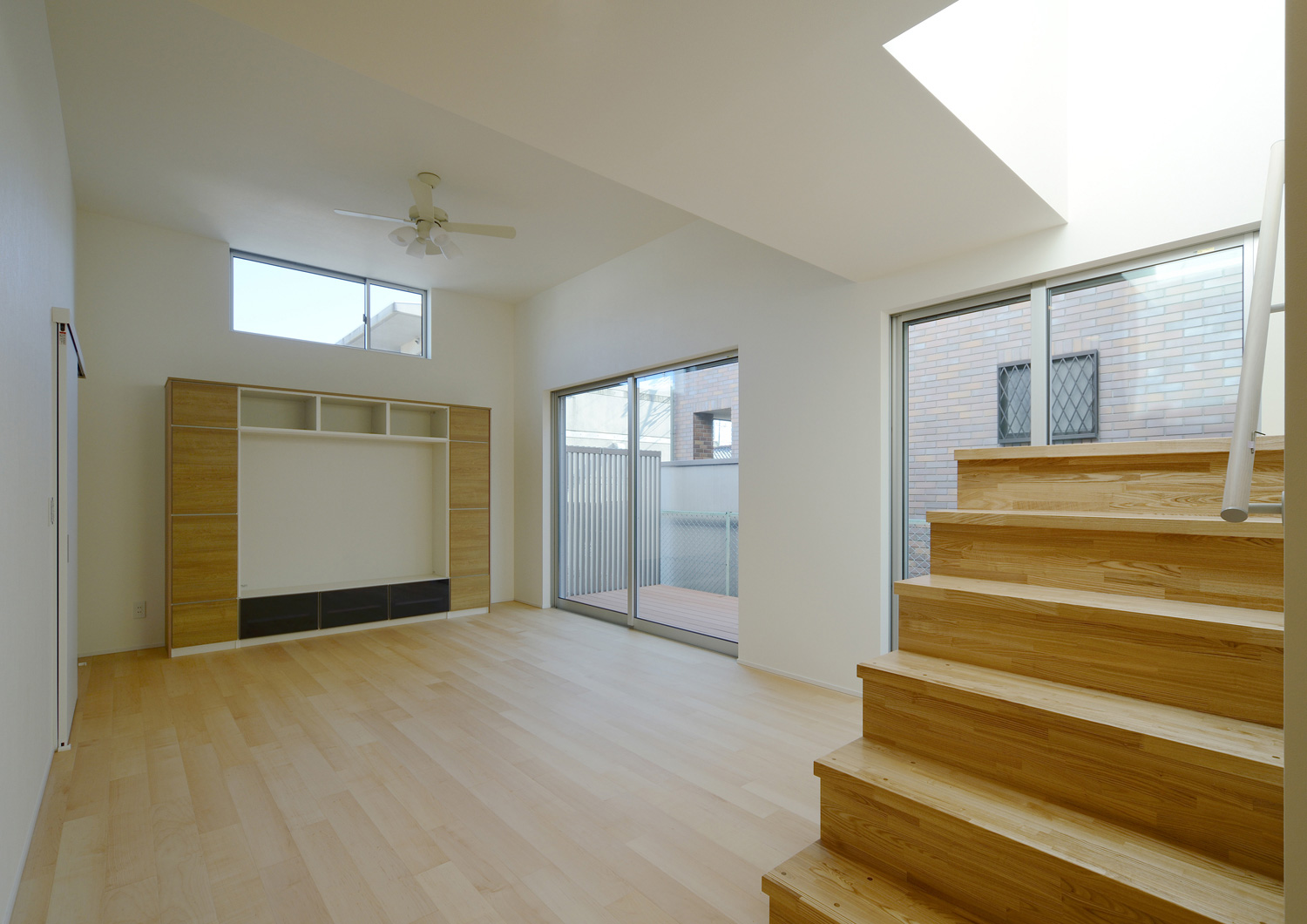 注文住宅・デザイン住宅建築実例_LDK 注文住宅・デザイン住宅建築実例_『CASE556 Two sides house』_LDK