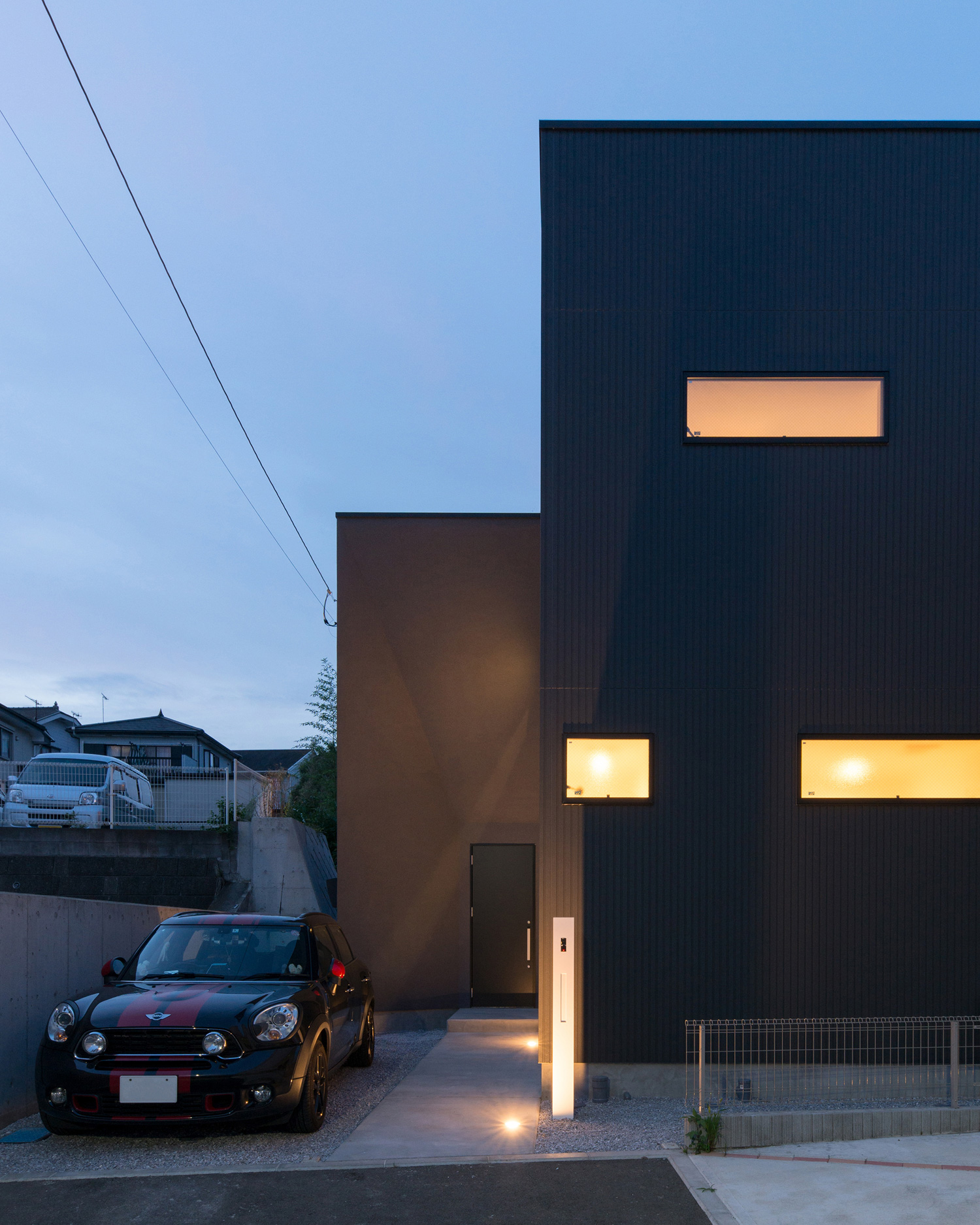 注文住宅・デザイン住宅建築実例_外観 注文住宅・デザイン住宅建築実例_『CASE558 路地と桟(かけはし)の家』_外観