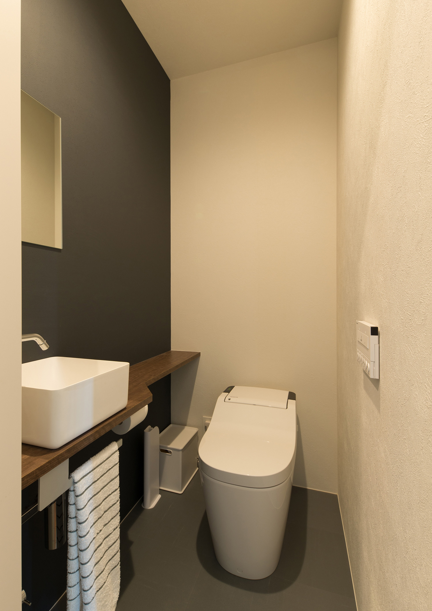 注文住宅・デザイン住宅建築実例_トイレ 注文住宅・デザイン住宅建築実例_『CASE565 『 のおうち』_トイレ