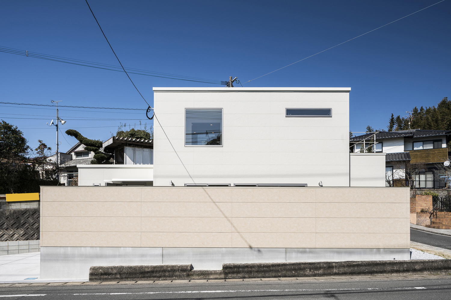 デザイン住宅建築実例_外観・注文住宅『CASE567 lokki』の建築実例・施⼯例の写真・建物外観全体 注文住宅・デザイン住宅建築実例_『CASE567 lokki』_外観