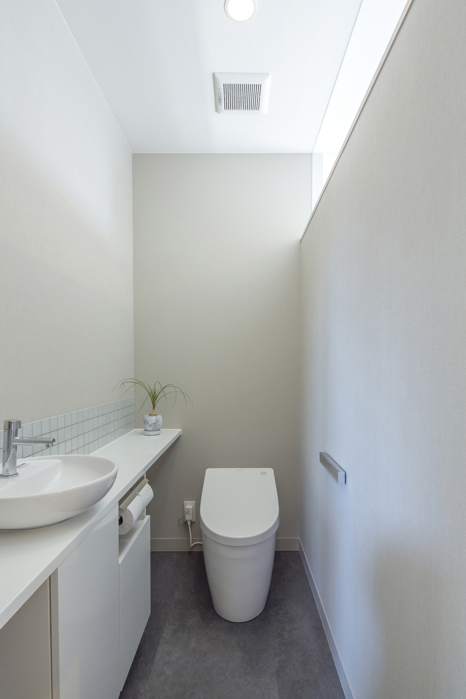 "注文住宅・デザイン住宅建築実例_トイレ 注文住宅・デザイン住宅建築実例_『CASE570 REF』_トイレ"