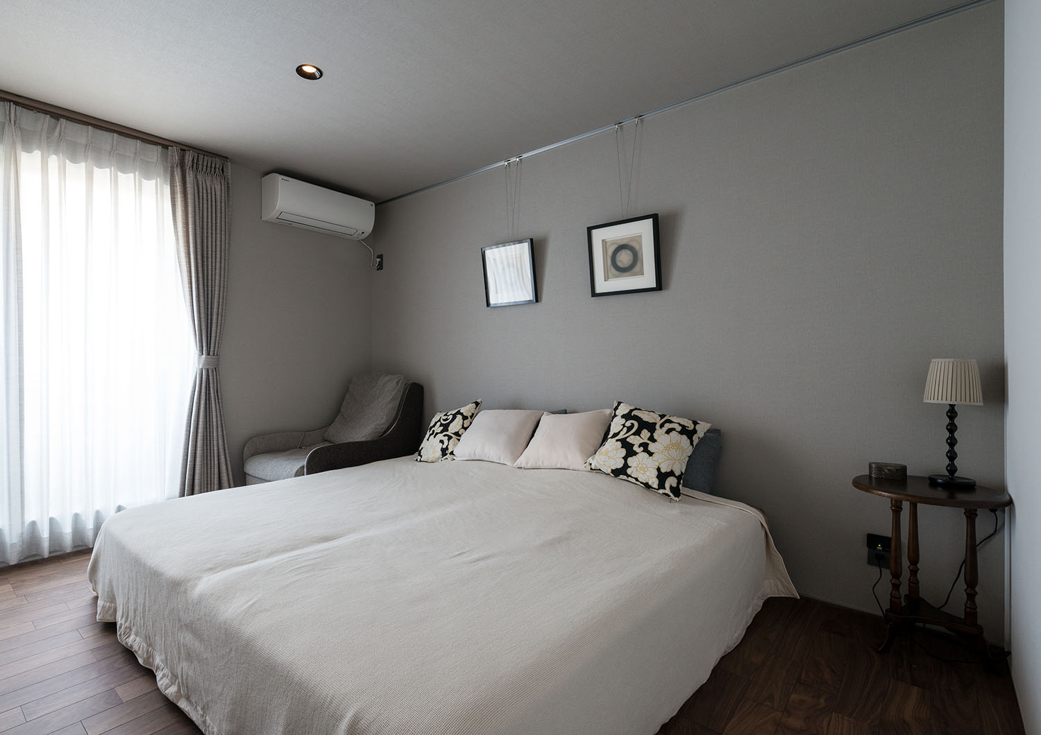 注文住宅・デザイン住宅建築実例_寝室 注文住宅・デザイン住宅建築実例_『CASE542 グレージュのハウス』_寝室