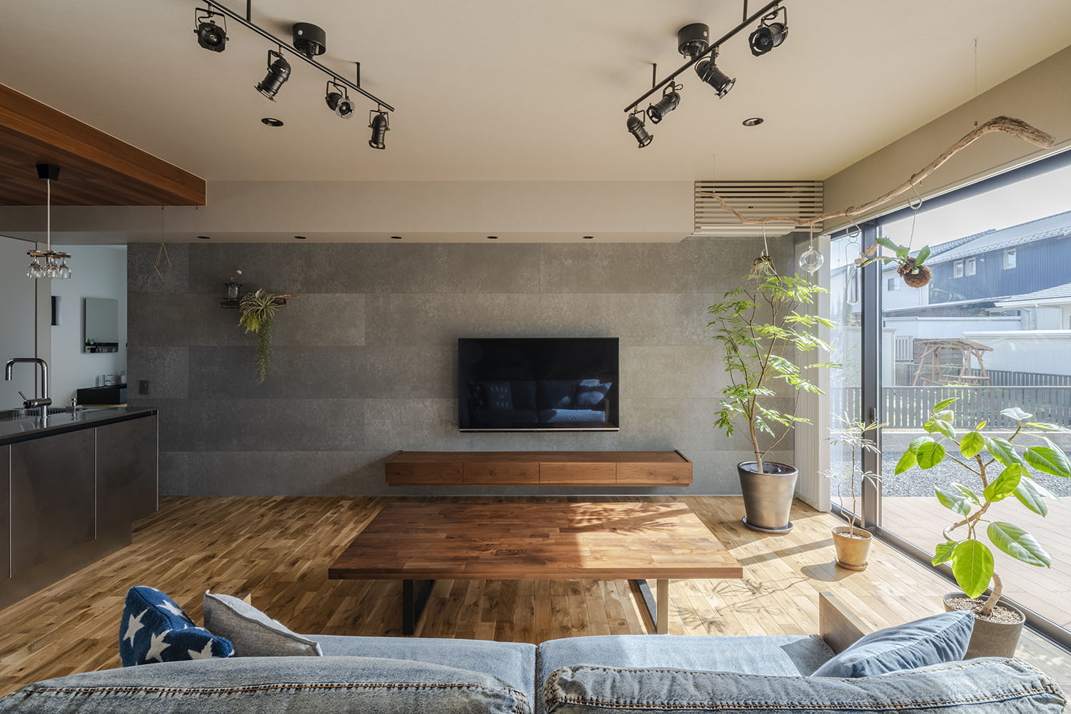 注文住宅・平屋・LDK・大きな窓のあるリビング・ナチュラルなリビング・自然素材のインテリア 注文住宅・デザイン住宅建築実例_『CASE711 「遊」・「作」』_LDK