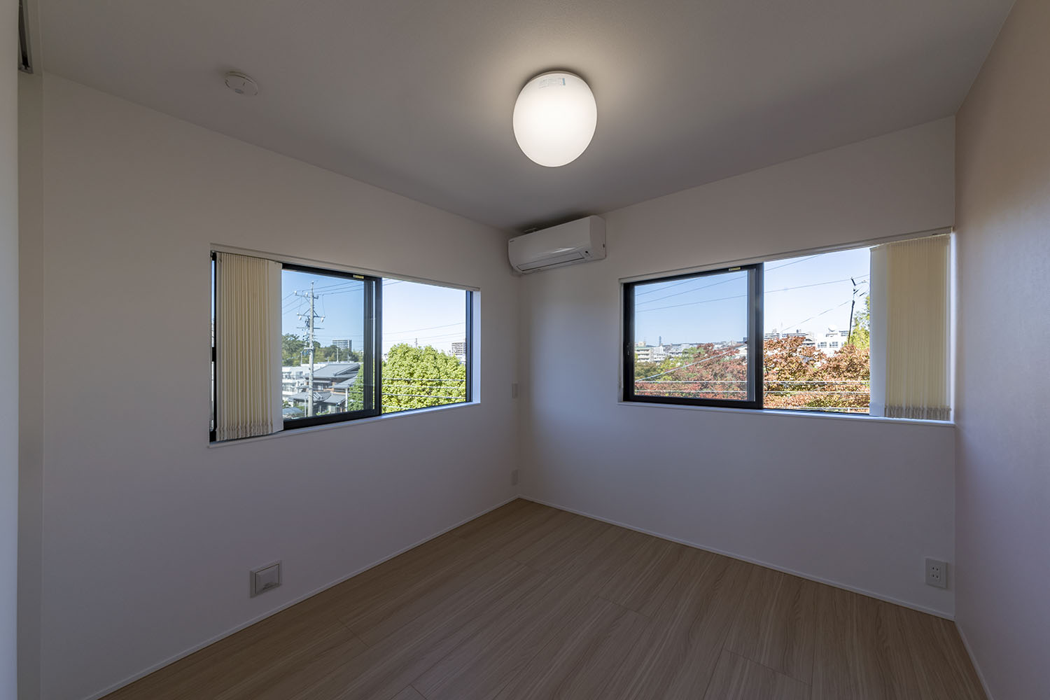 注文住宅・子供部屋・窓が大きい・明るい 注文住宅・デザイン住宅建築実例_『CASE716 Calm』_子供部屋