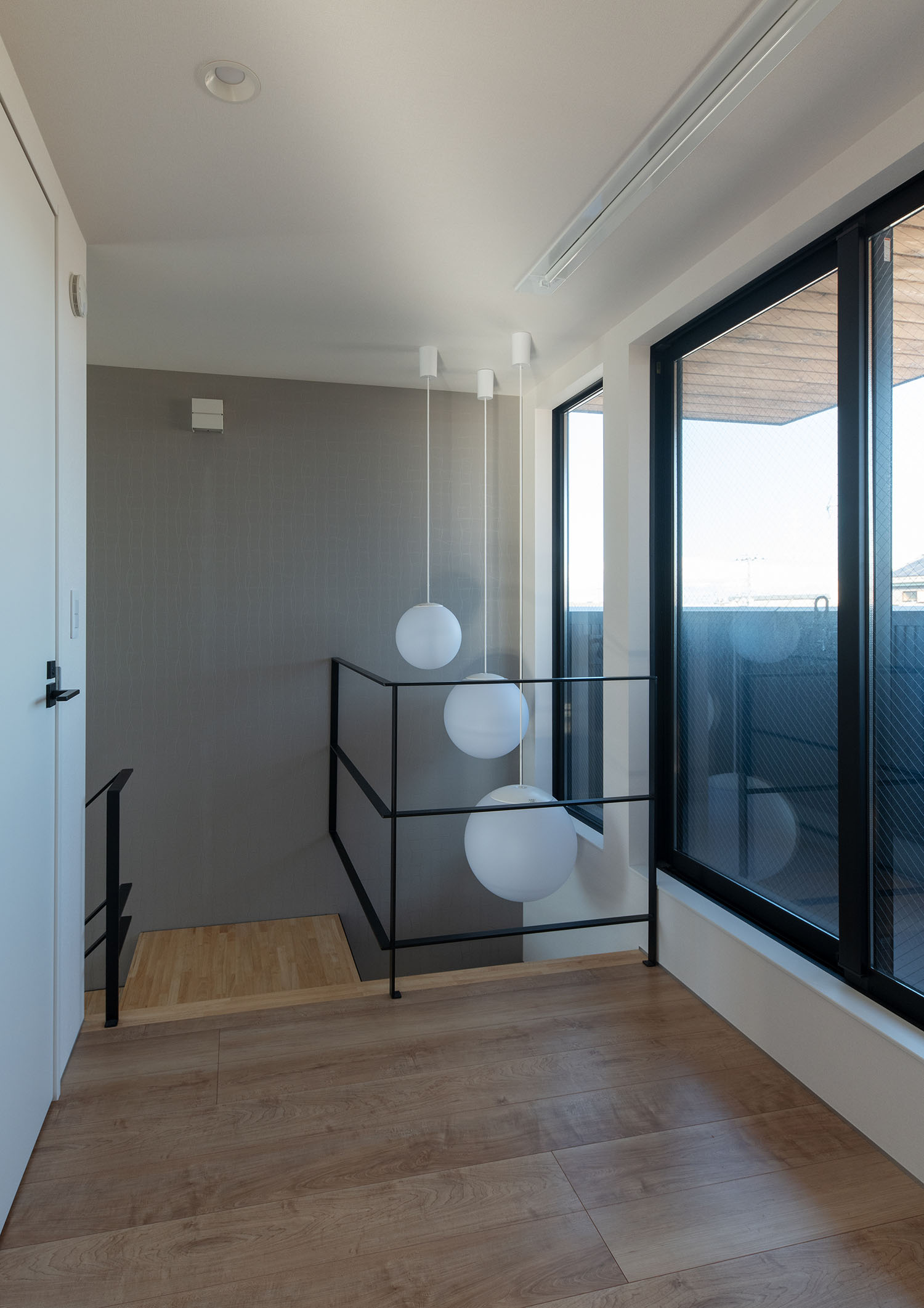 注文住宅・吹き抜け・バルコニー・軒天井 注文住宅・デザイン住宅建築実例_『CASE720 S×S』_廊下