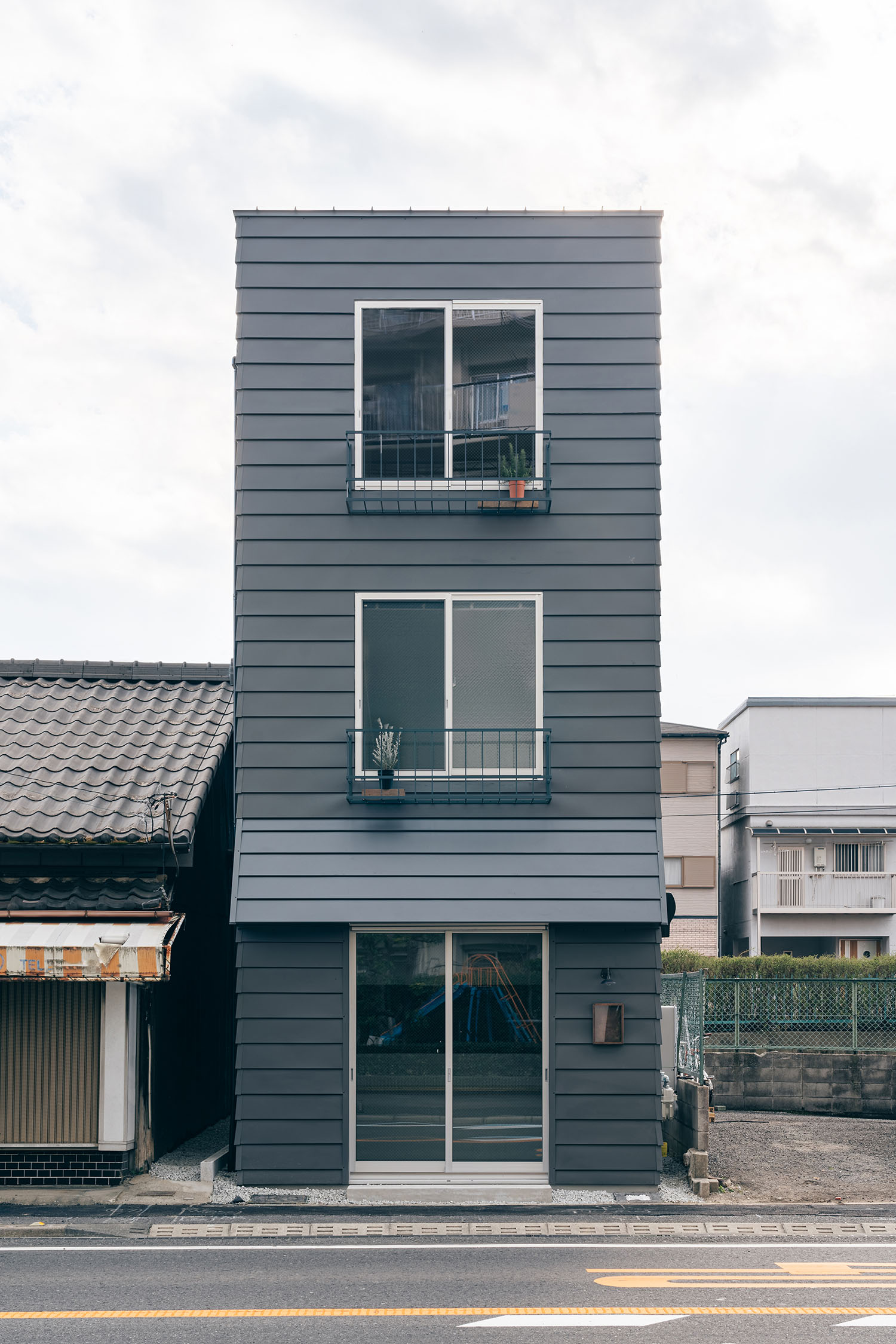 注文住宅『CASE722 虹の栖』の建築実例・施⼯例の写真・建物外観全体 注文住宅・デザイン住宅建築実例_『CASE722 虹の栖』_外観